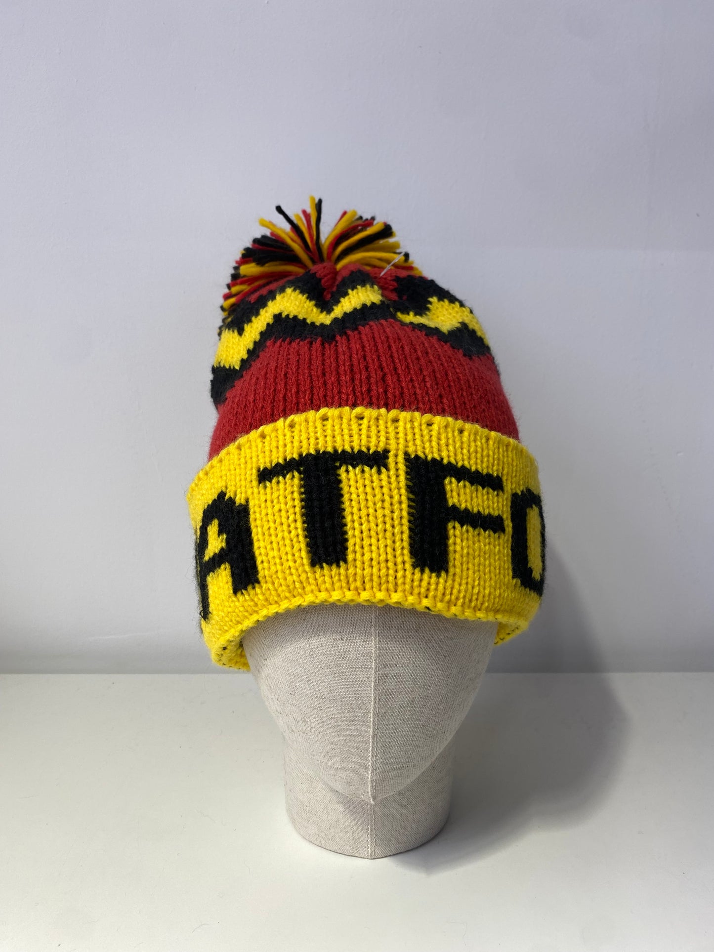 H001 Beanie Watford
