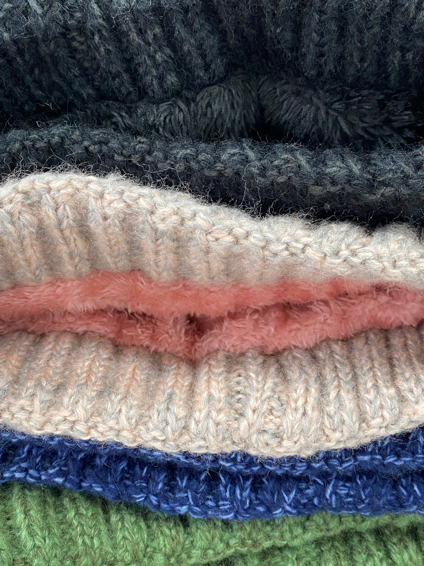 H410 Pom-Pom Textured Knit Beanie with Fleece Lining