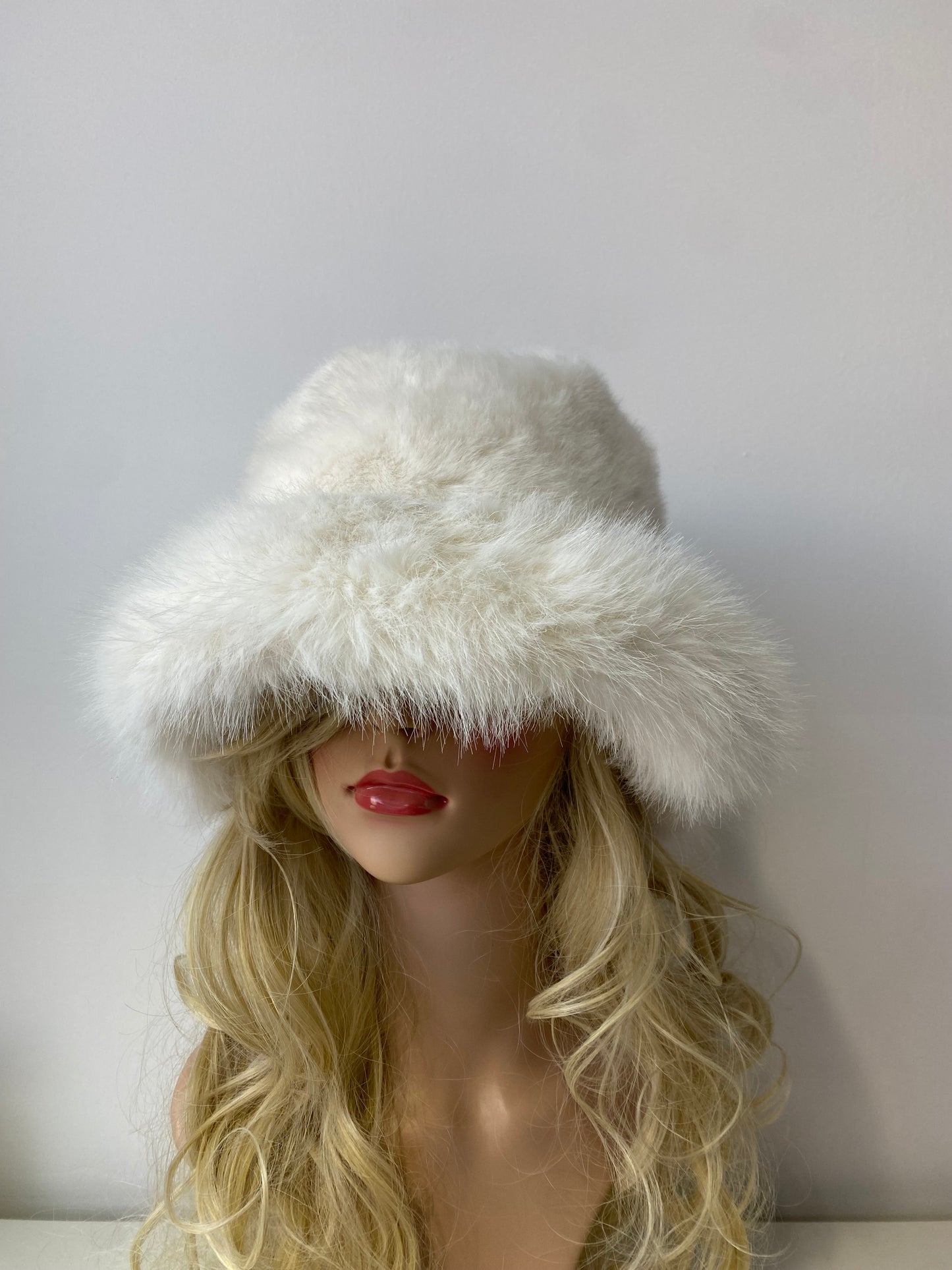 H501 Thickened Plush Faux Fur Fluffy Bucket Hat