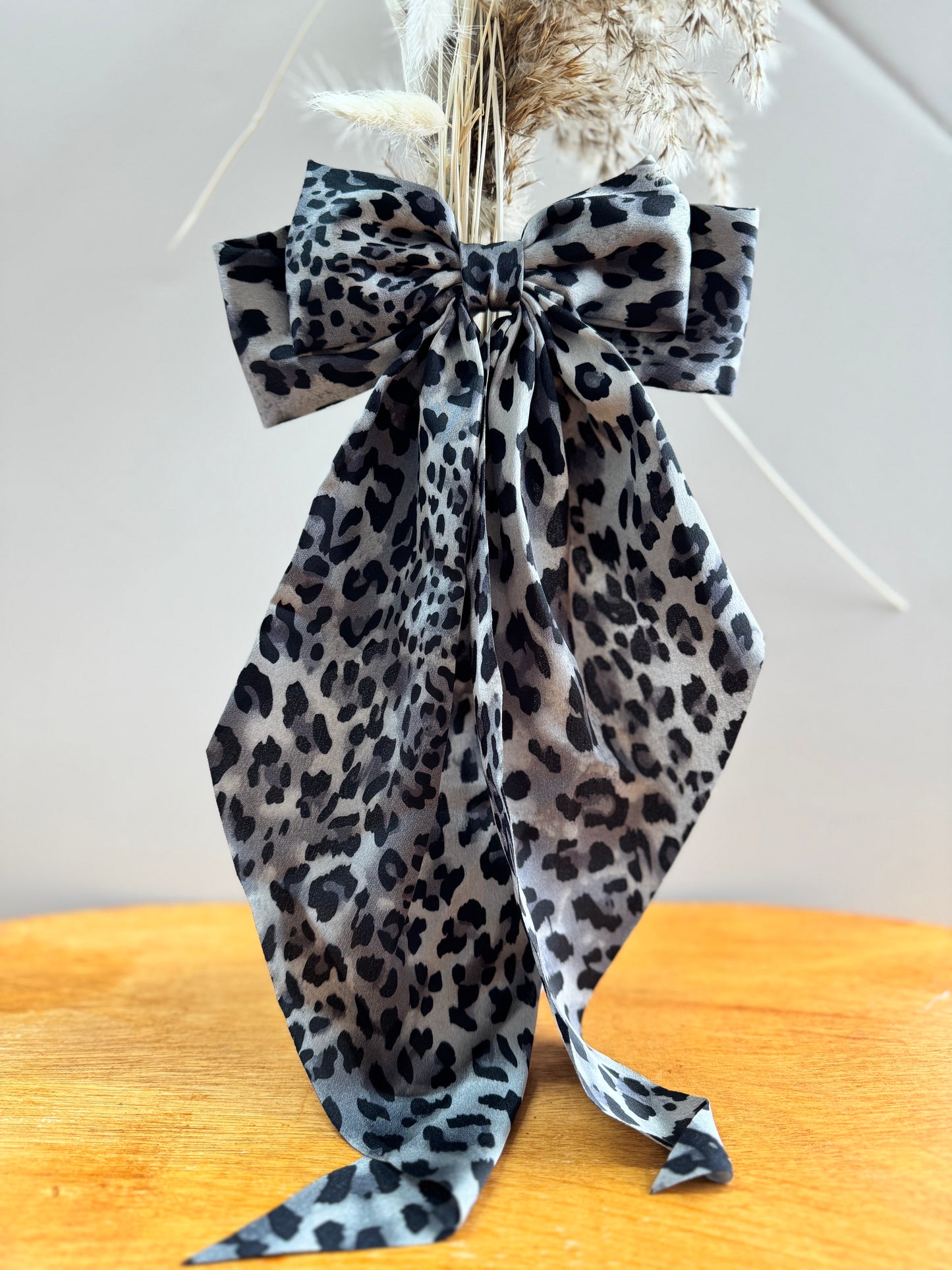 Silver Leopard Hairbow
