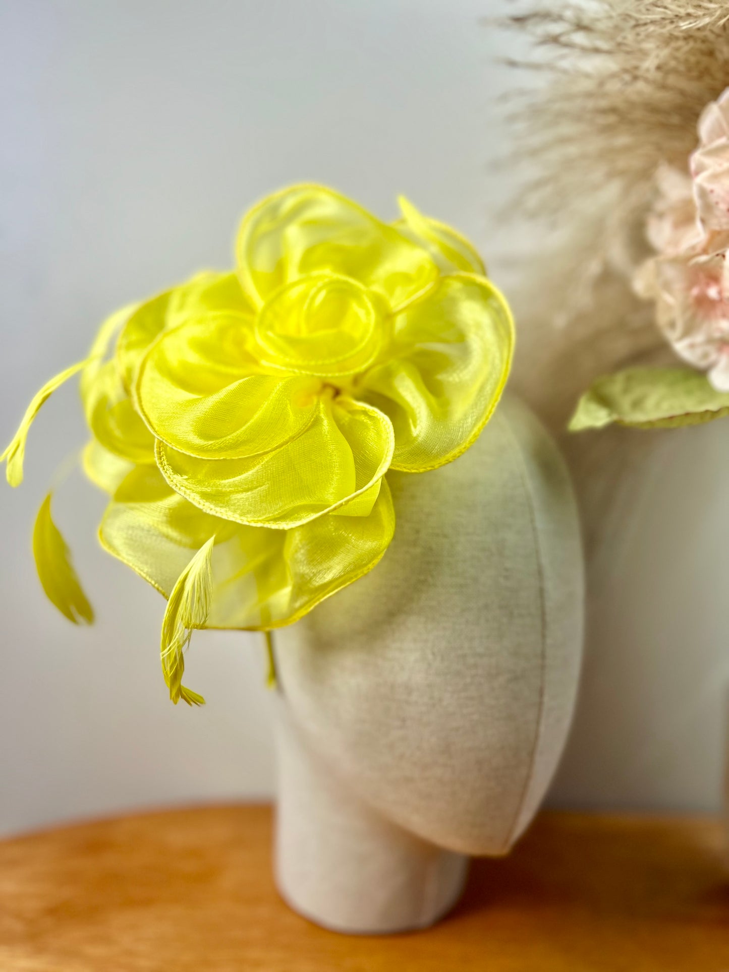 F0025 Lemon Yellow