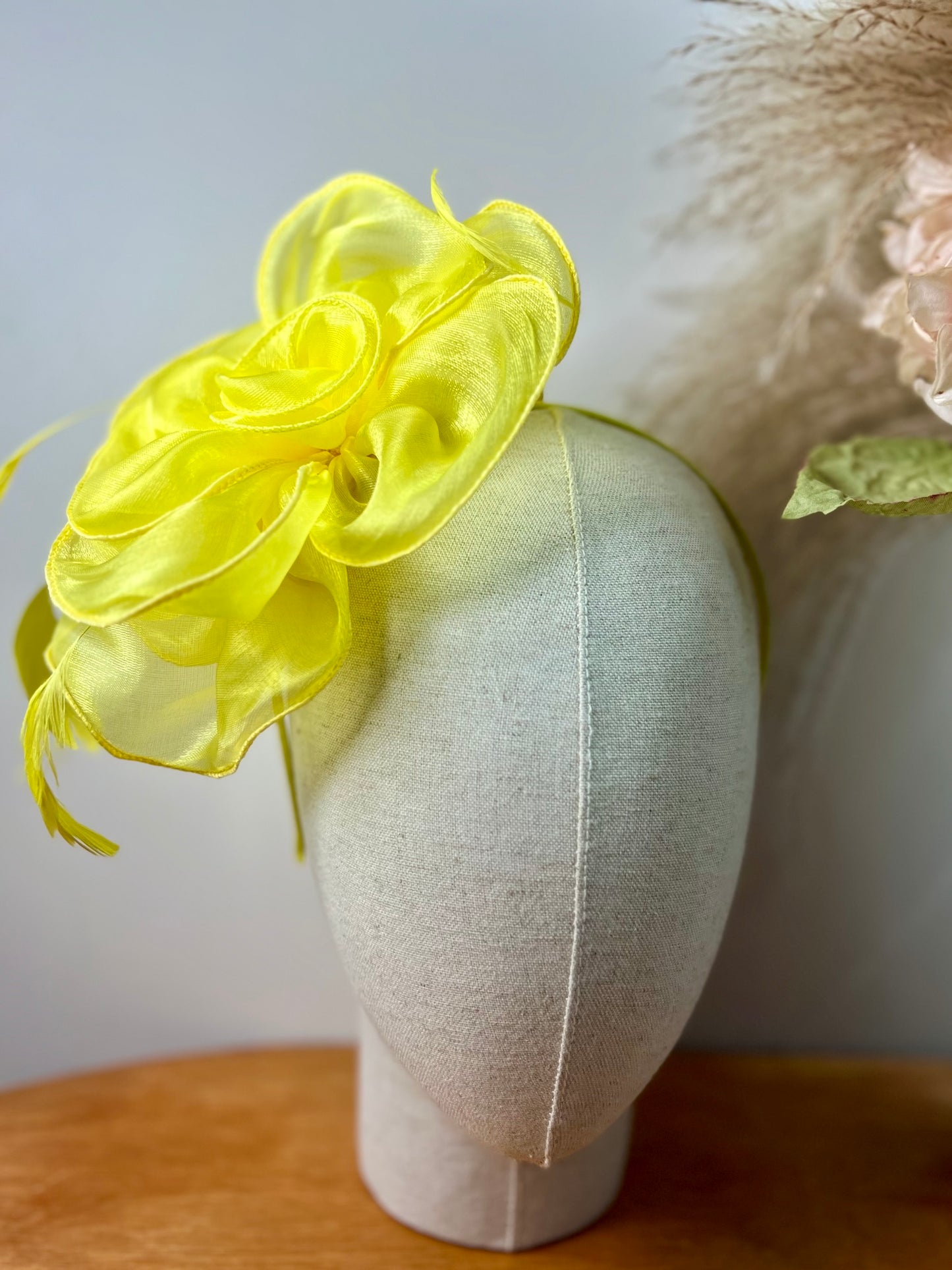 F0025 Lemon Yellow