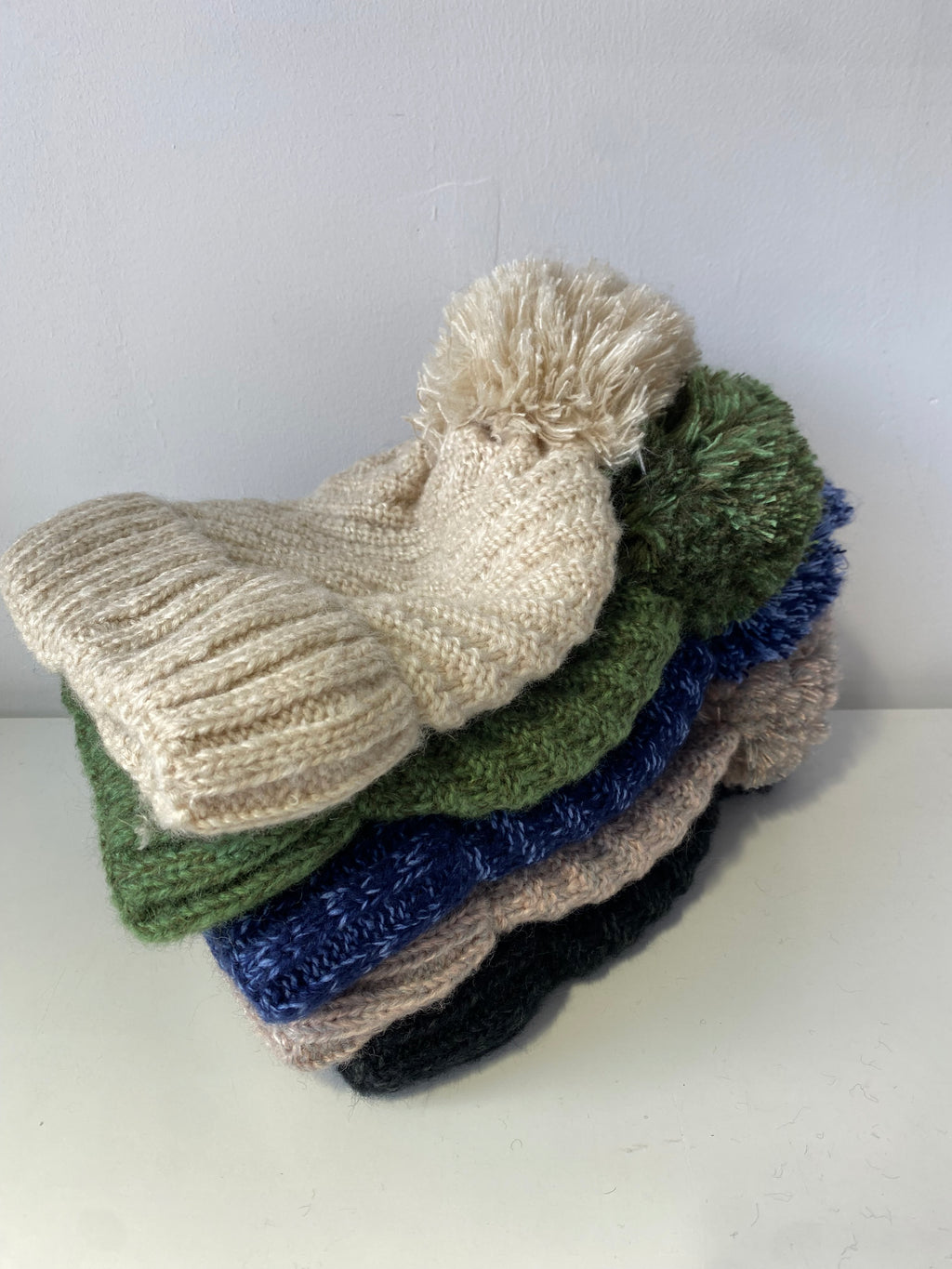 H410 Pom-Pom Textured Knit Beanie with Fleece Lining