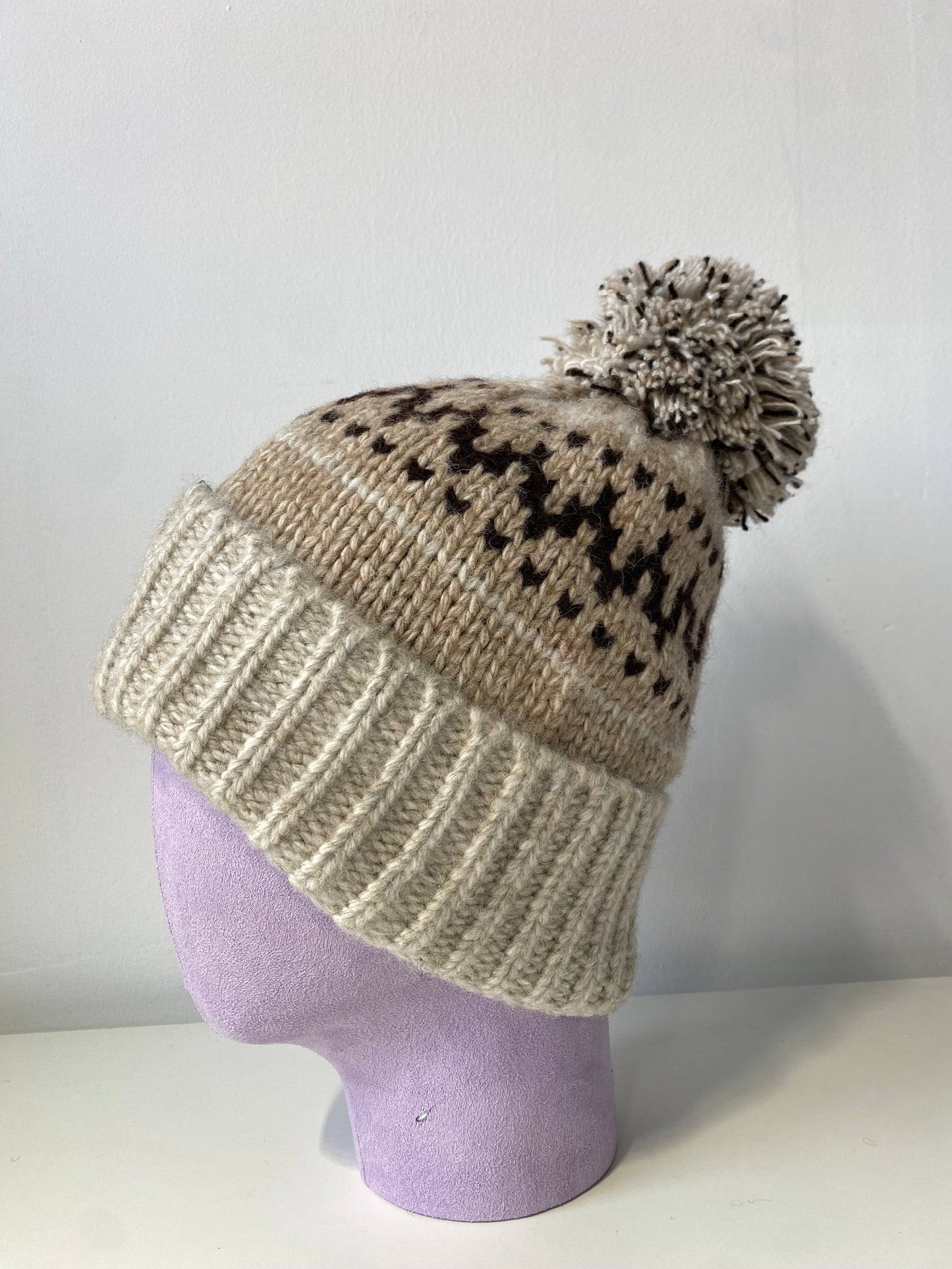 H402 Pom Knitted Pattern 10% Wool Beanie Beige