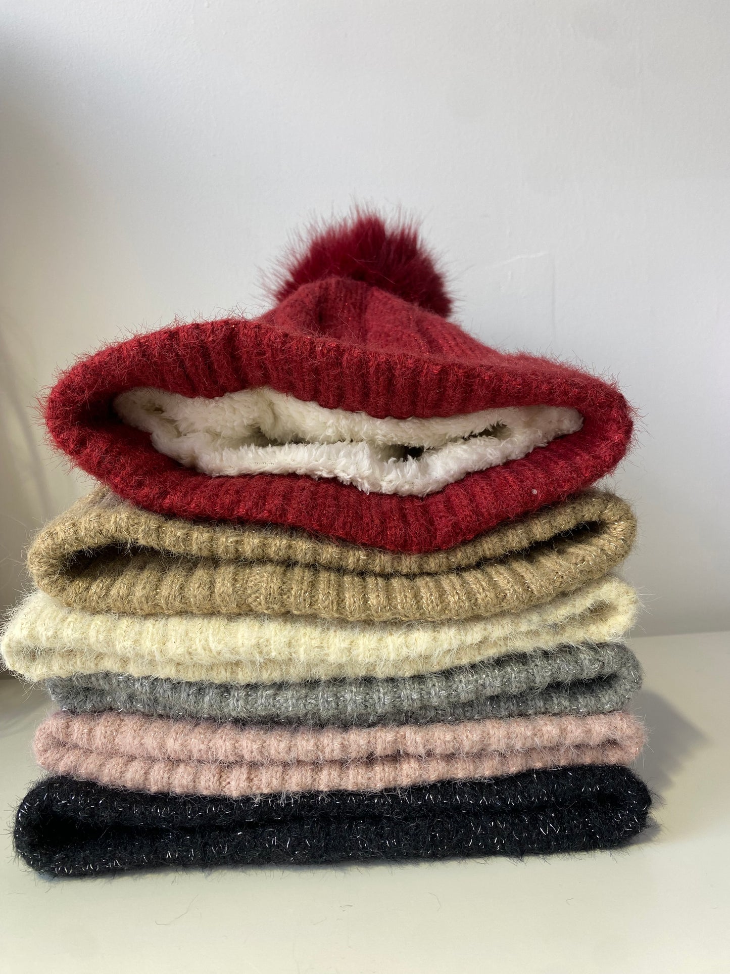 H405 Glitter Pom Fleece-Lined Beanie Beige