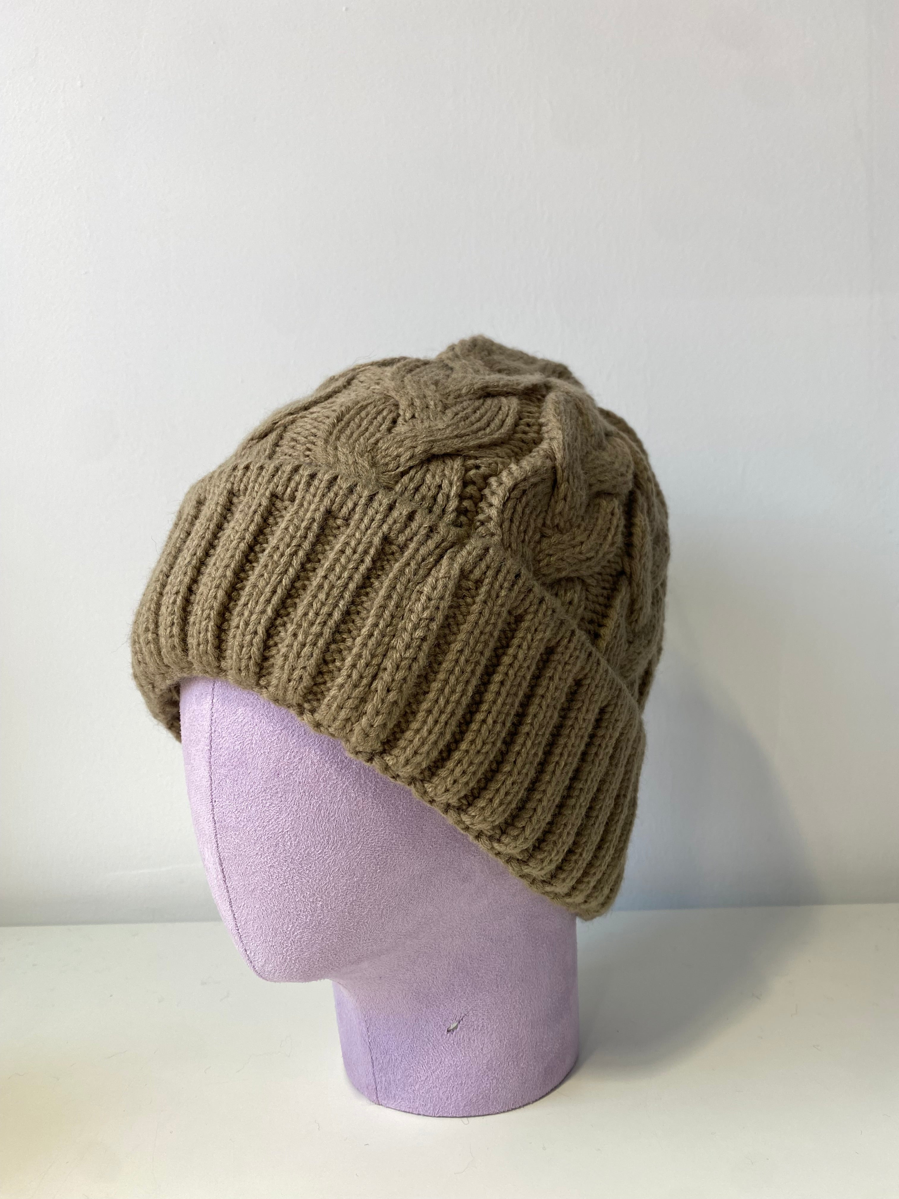 H408 Simple Textured Knit Beanie