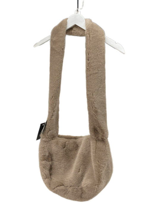 B702 Faux Fur Crossbody Bag Camel