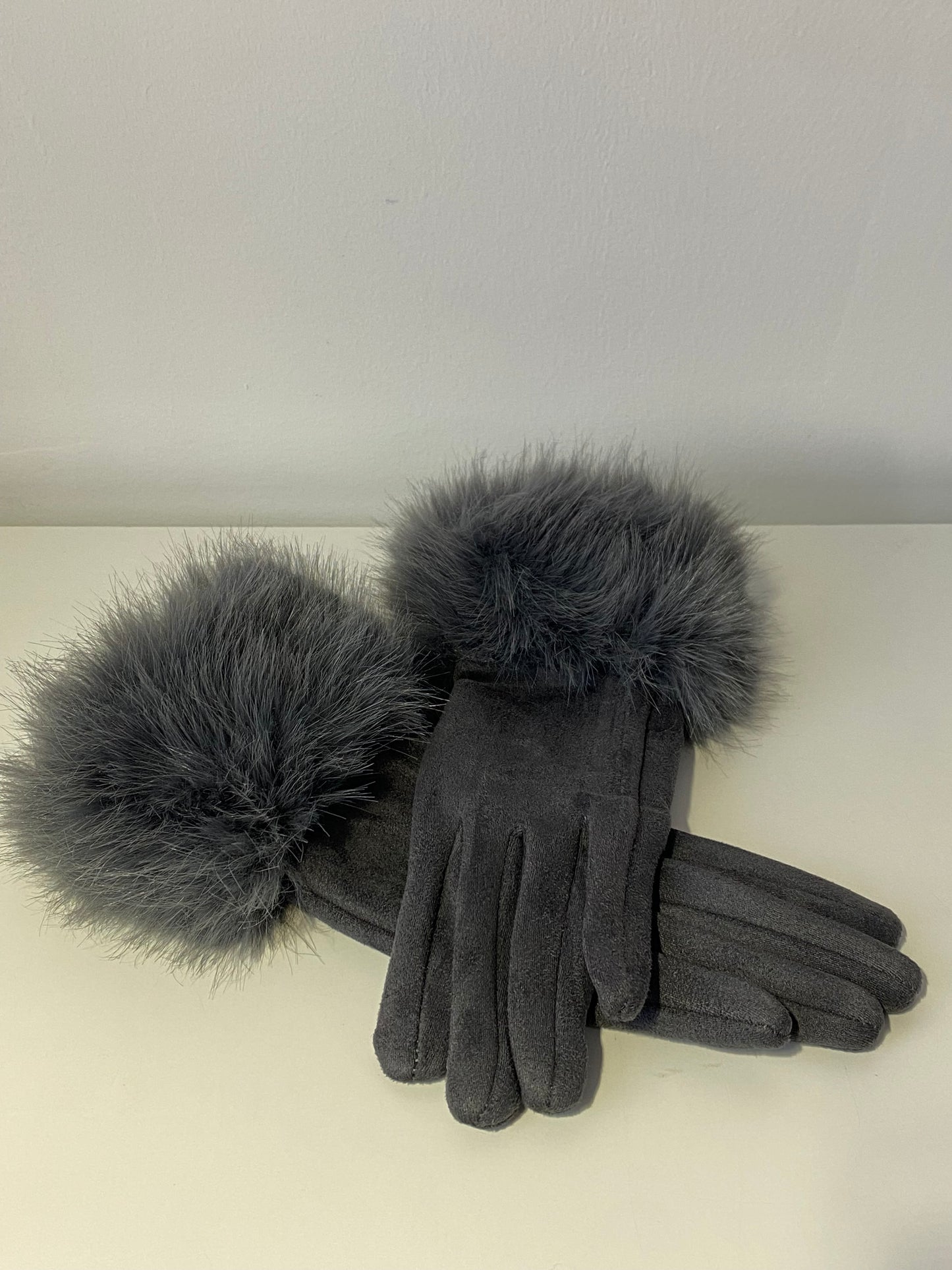 GW006 Woman Faux Fur Gloves Grey