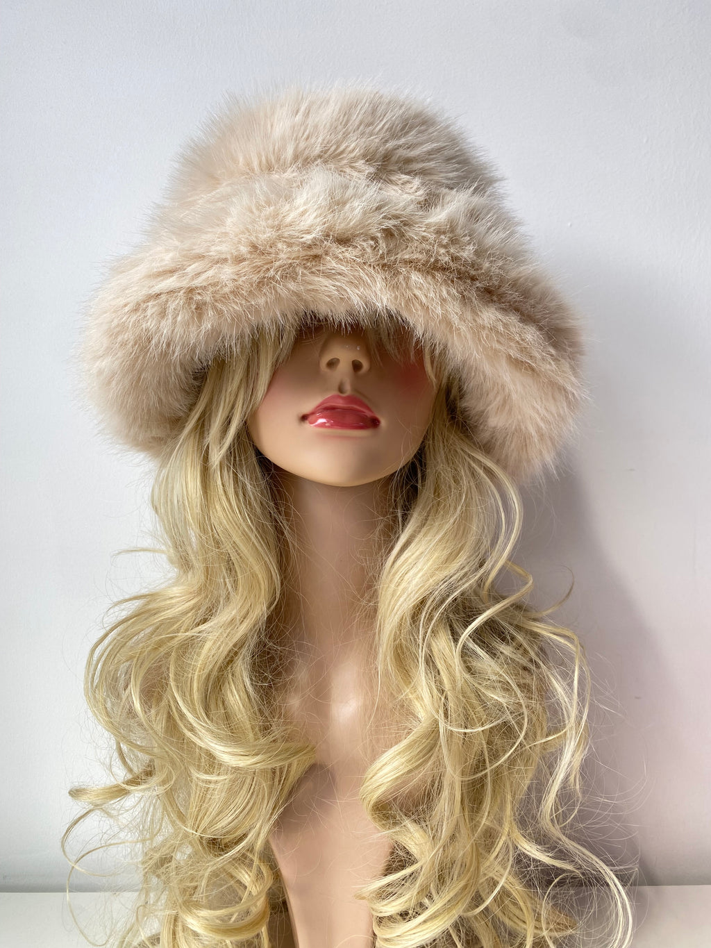 H006 Long-Pile Faux Fur Bucket Hat