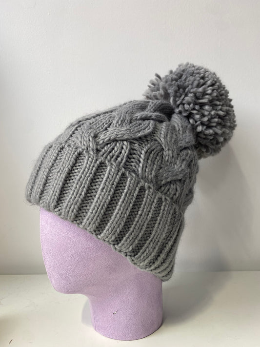 H409 Textured Knit Beanie with Pom-Pom Grey