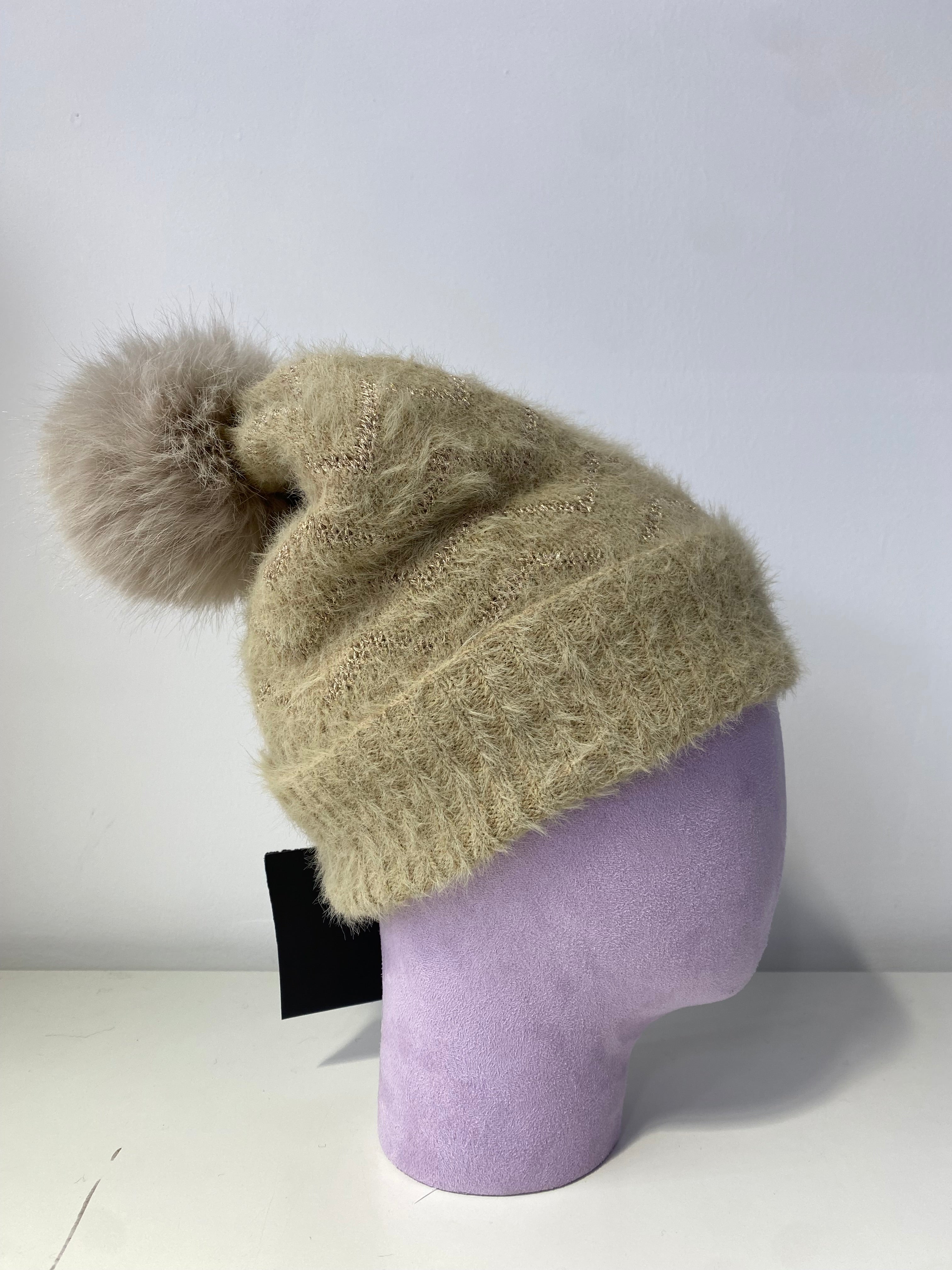 H404 Wavy Line Fleece-Lined Beanie