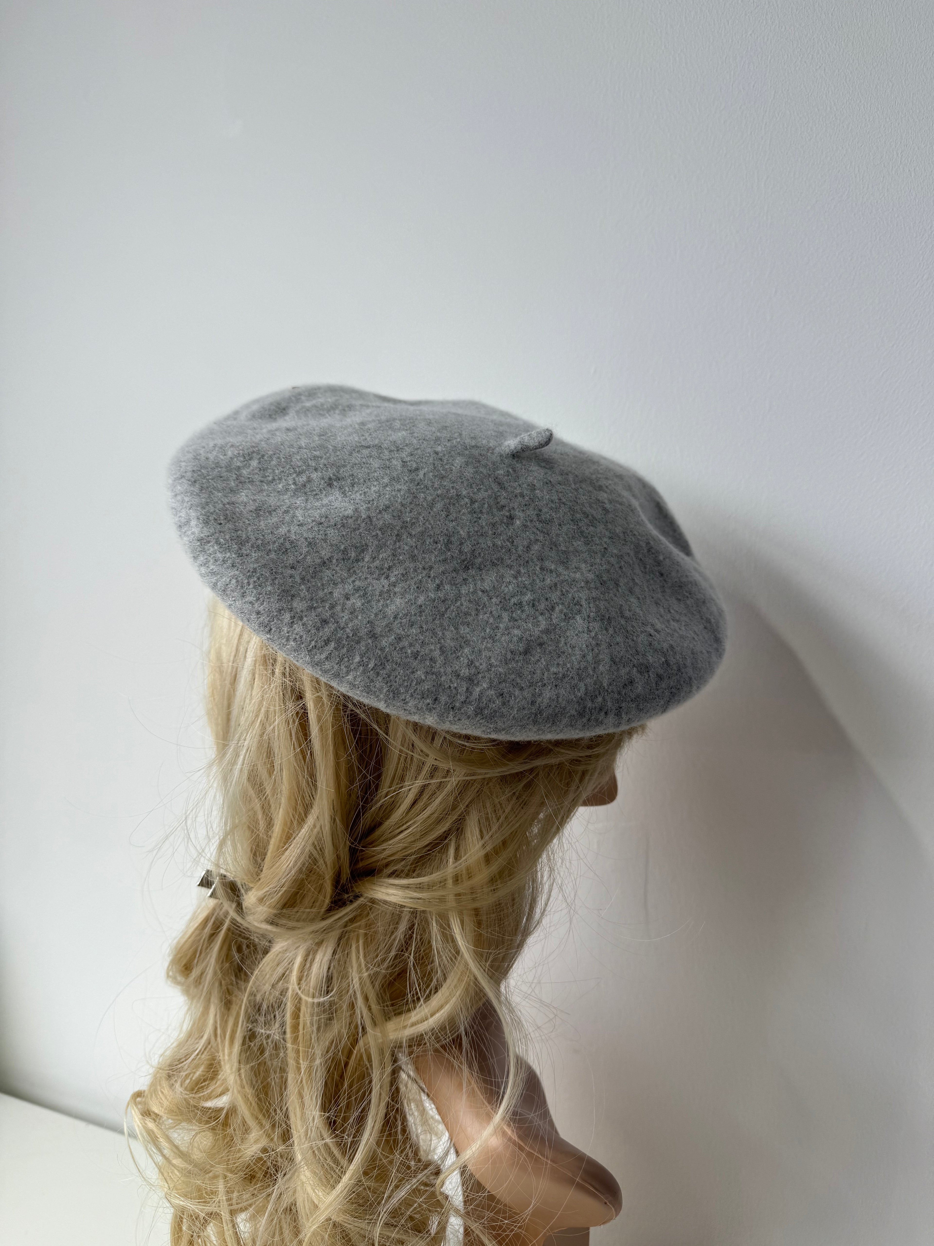 Beret 100% Wool Grey
