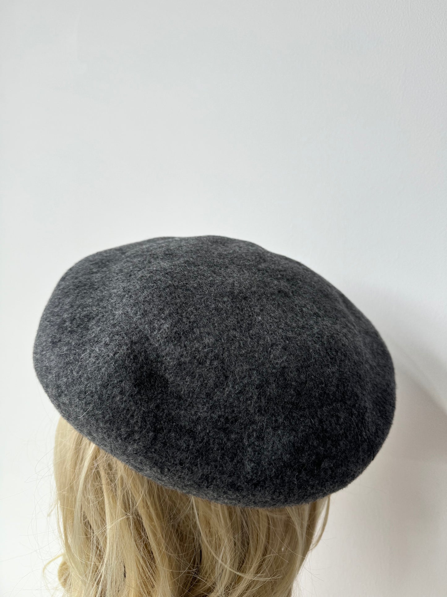 Beret Dark Grey