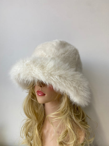 H501 Thickened Plush Faux Fur Fluffy Bucket Hat White