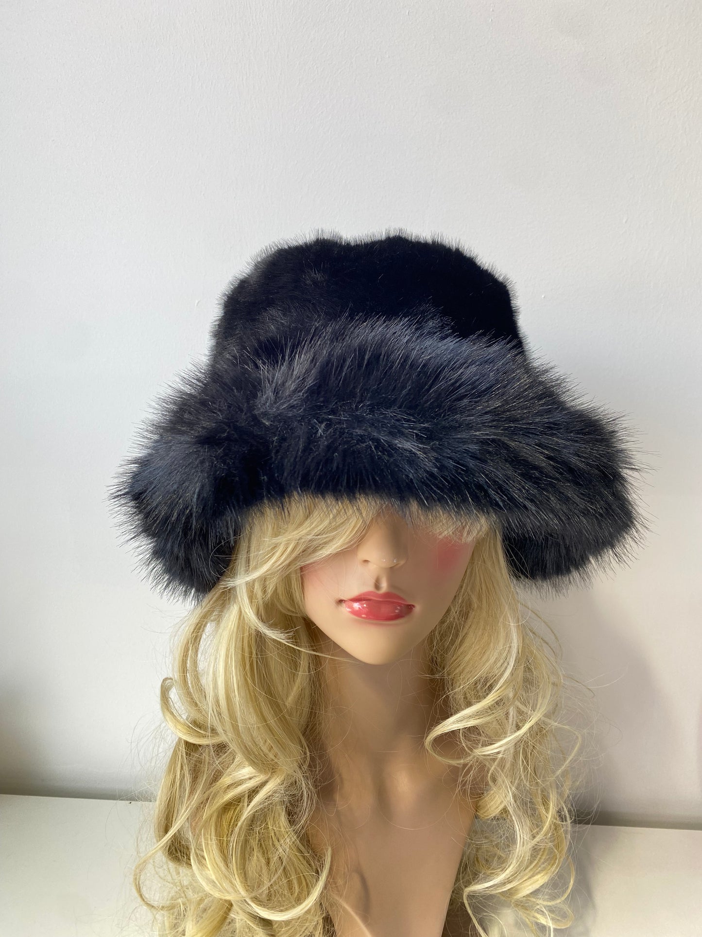 H501 Thickened Plush Faux Fur Fluffy Bucket Hat Black