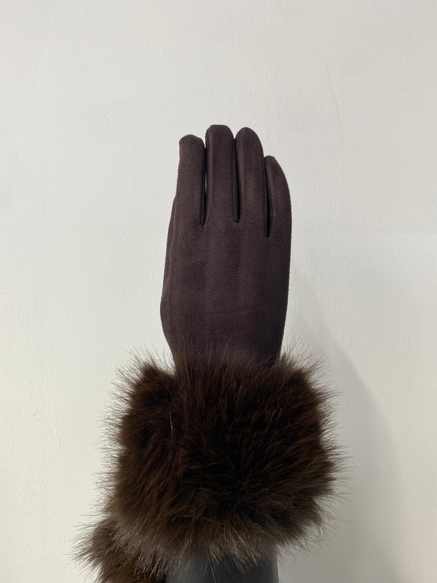 GW006 Woman Faux Fur Gloves Chocolate