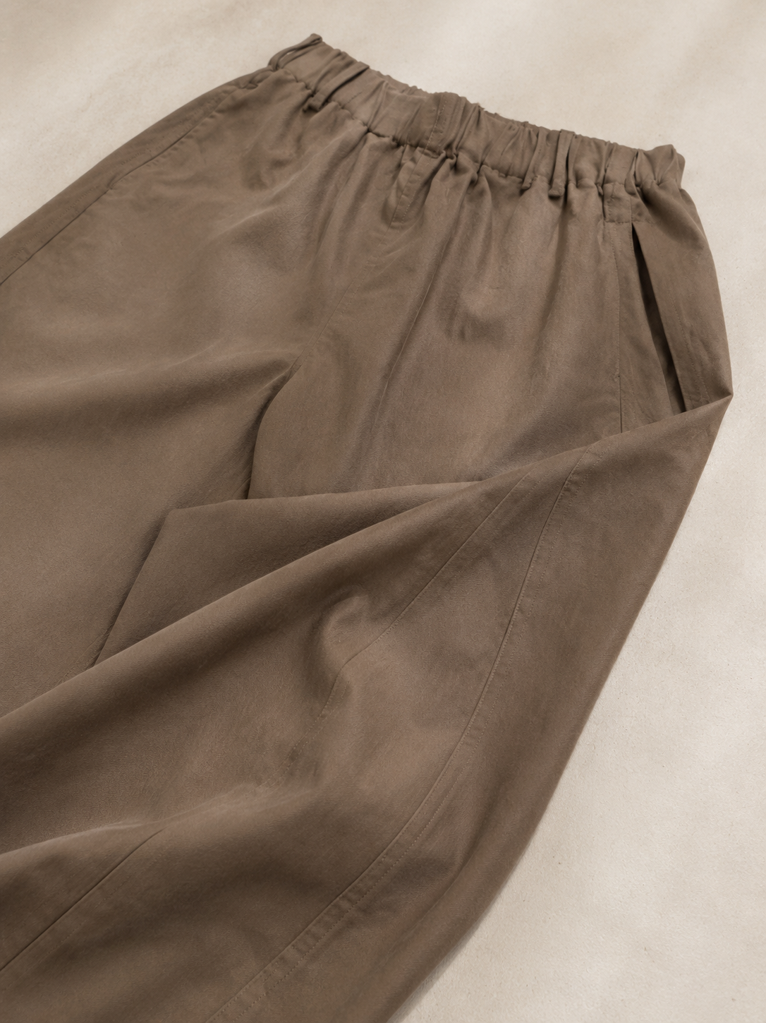 8100221 Taupe