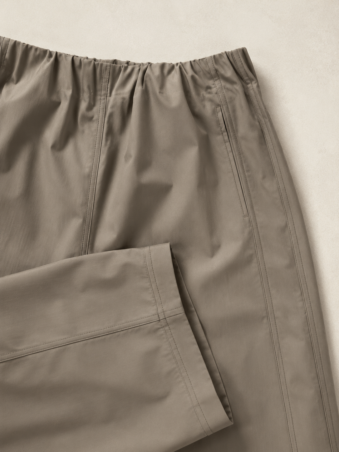 8100421 Taupe