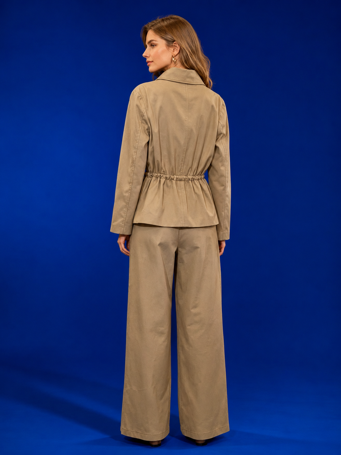PRE-ORDER | 8012621 Taupe