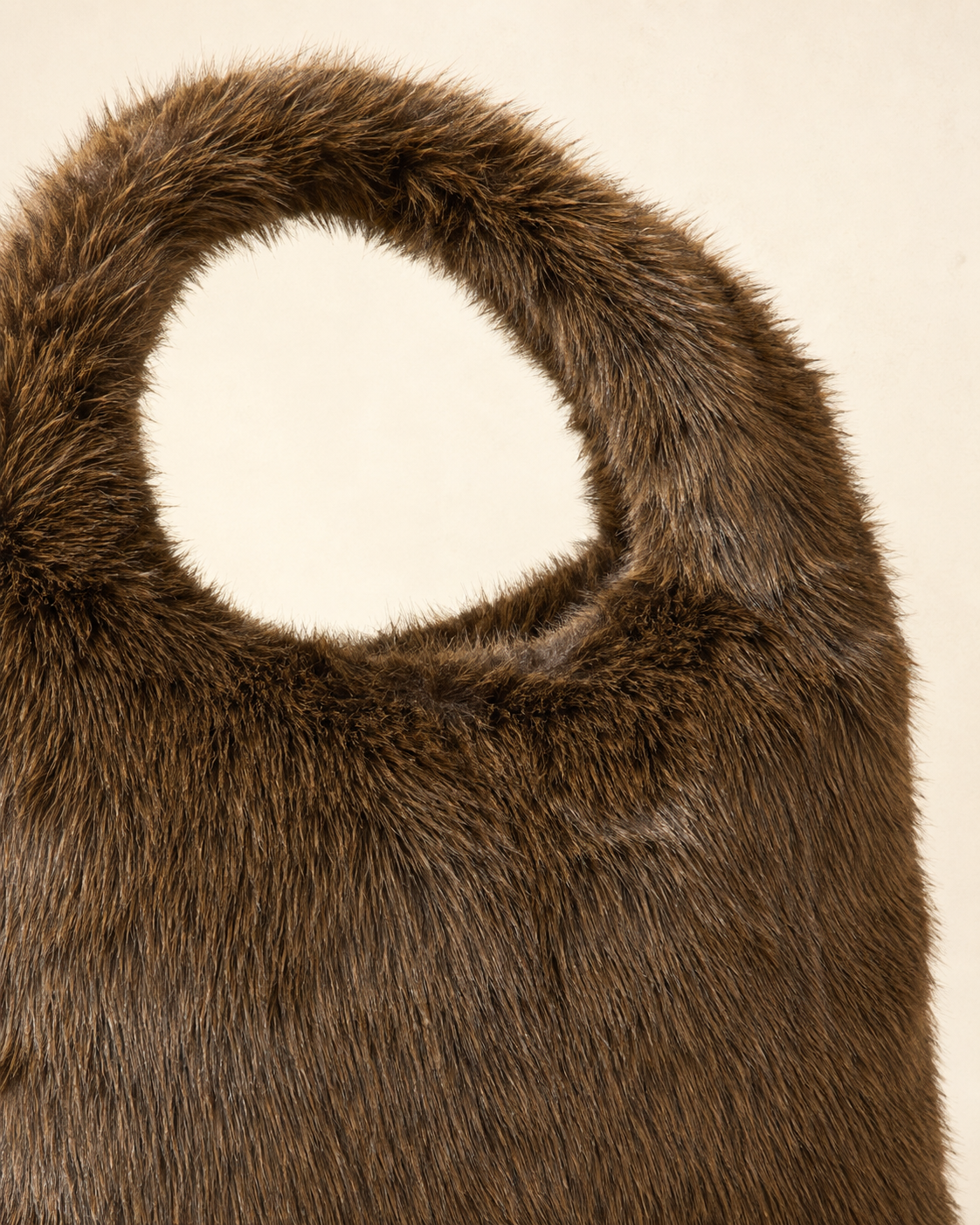 7010123 medium Brown