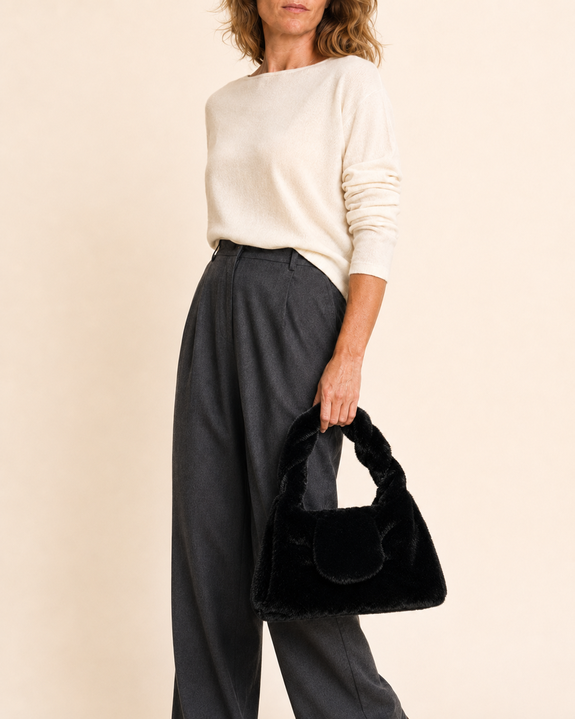 7010301 Black