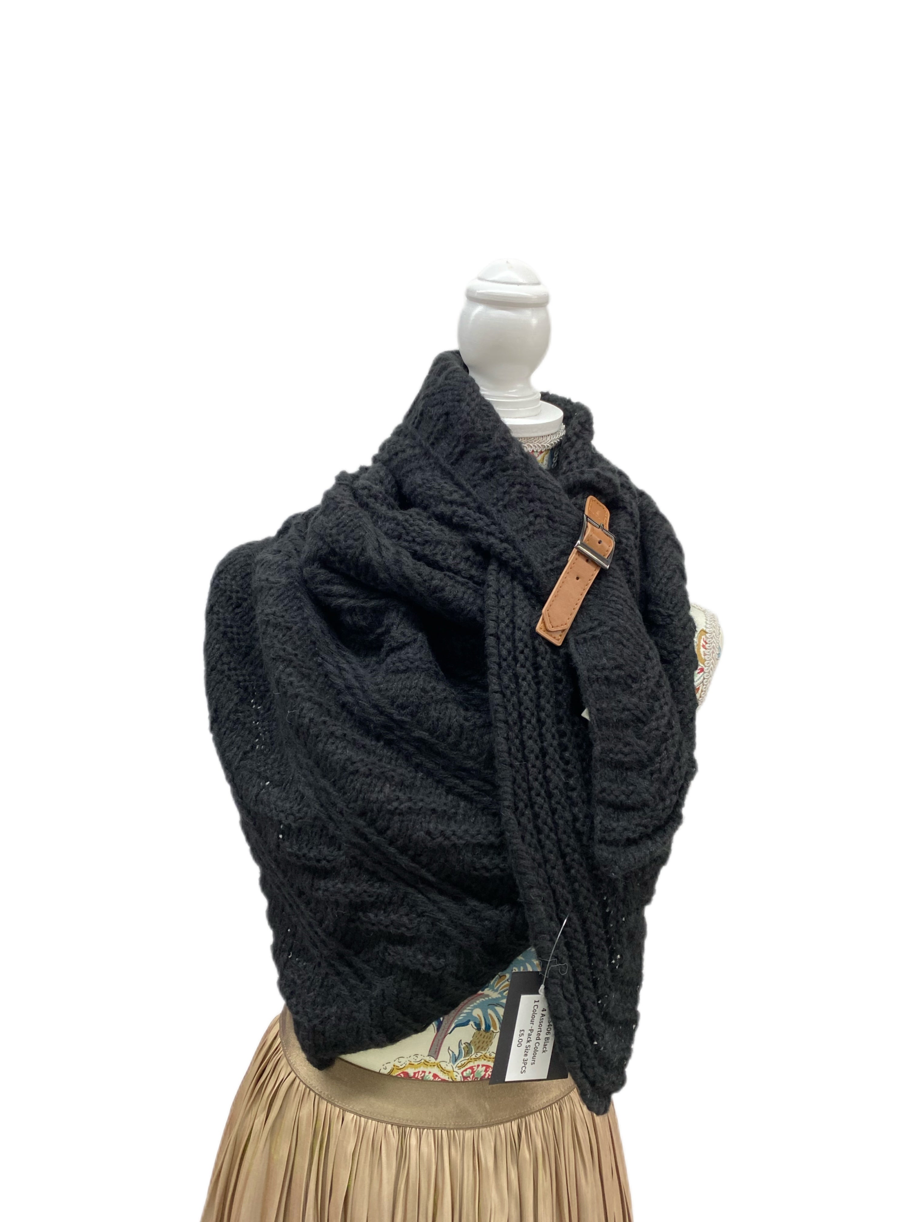 S406 Triangle Scarf with Buckle Detail