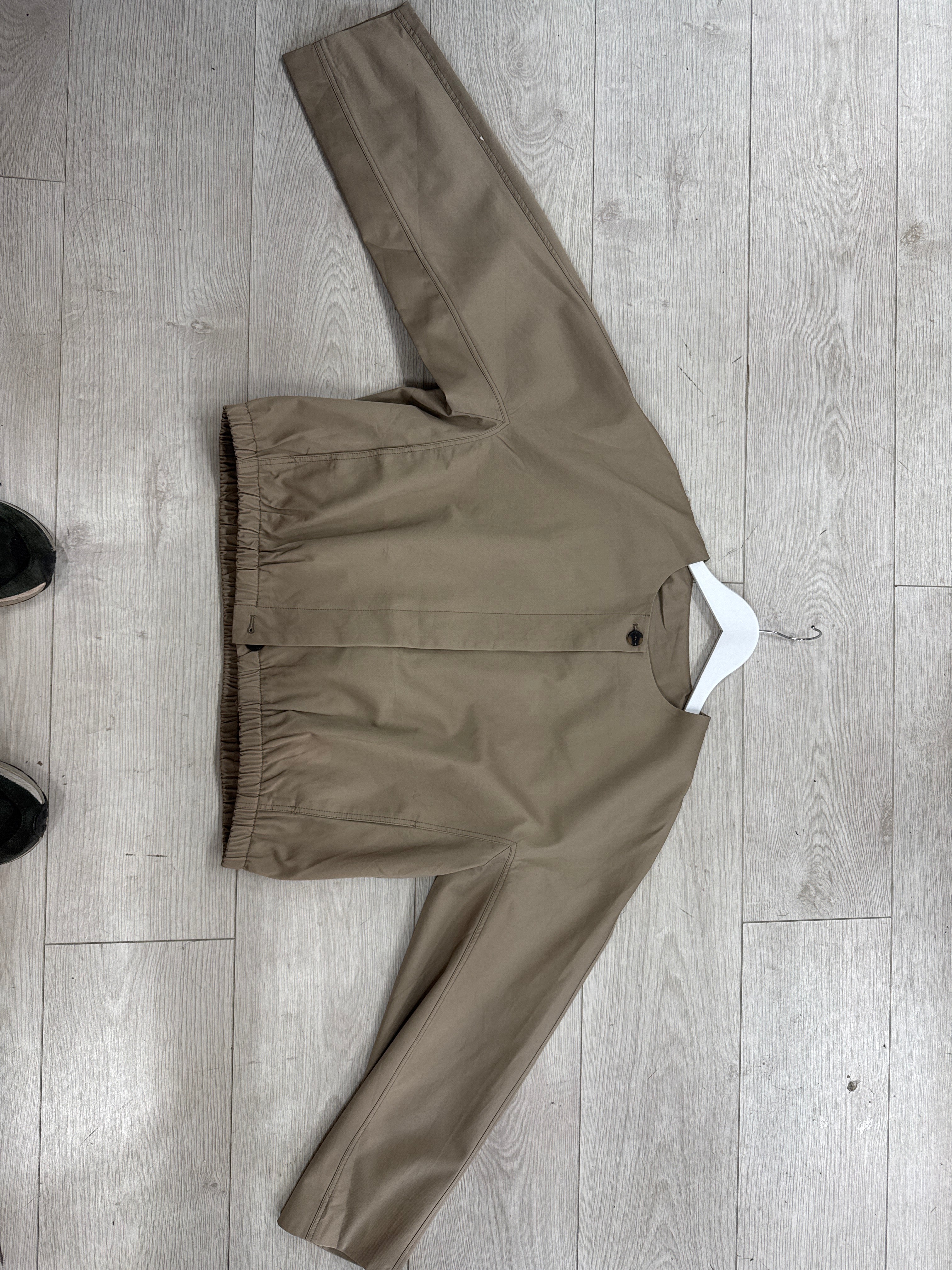 8012421 Taupe