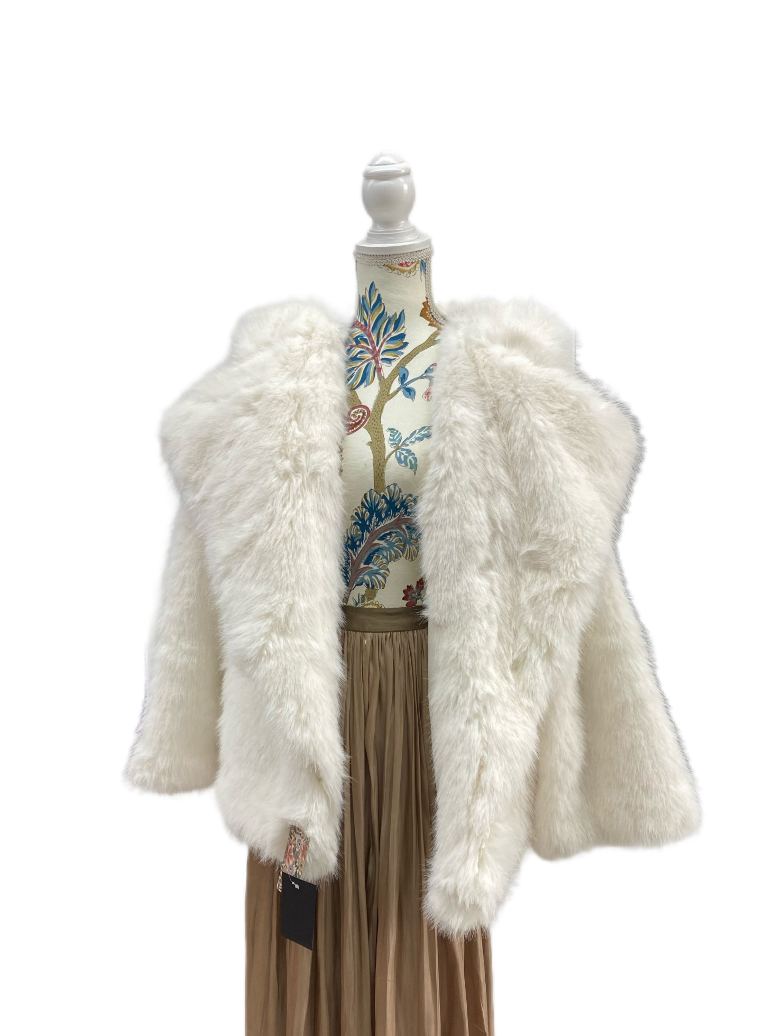 C801 One Size Fluffy Coat