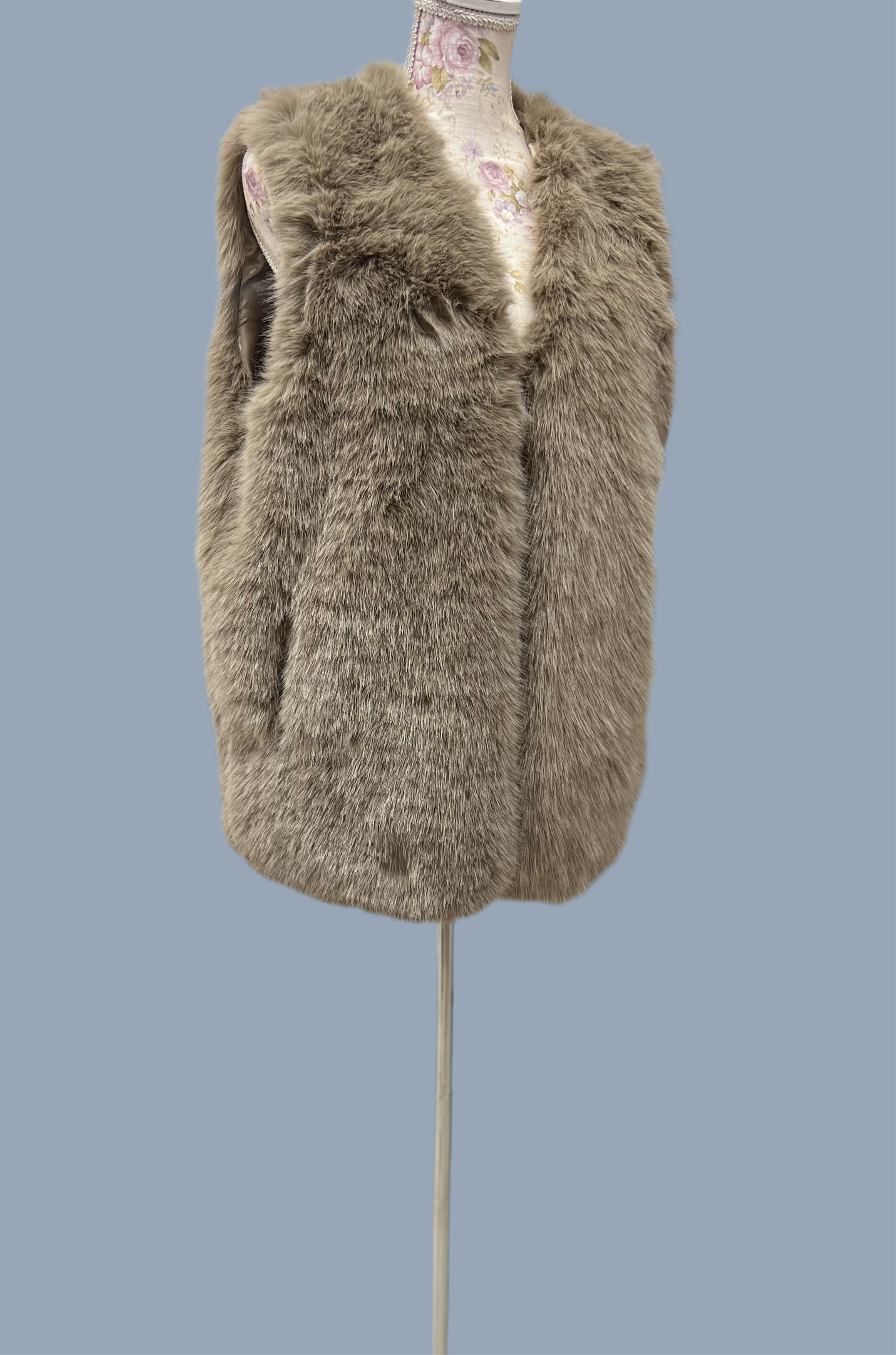 VC811 Faux Fur Vest Coat