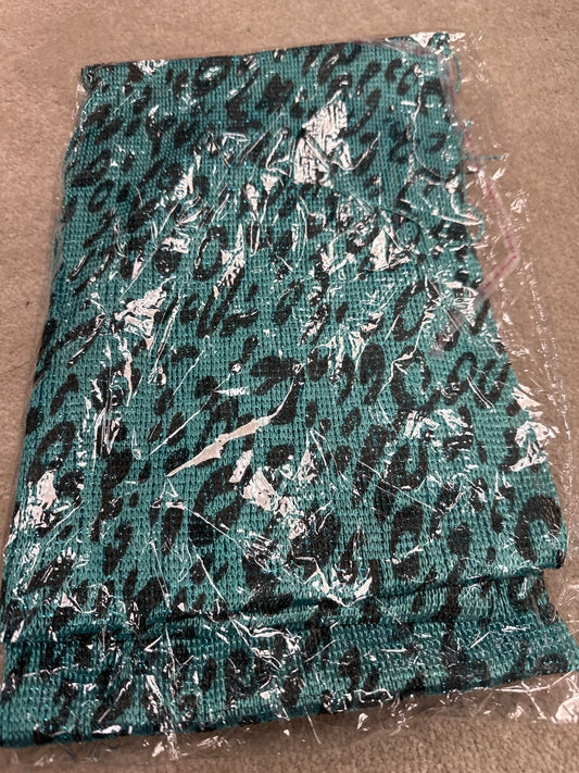 H005 Teal leopard print