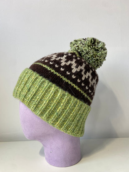 H402 Pom Knitted Pattern 10% Wool Beanie Green