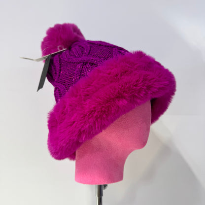 H411 Fuchsia Pom Beanie