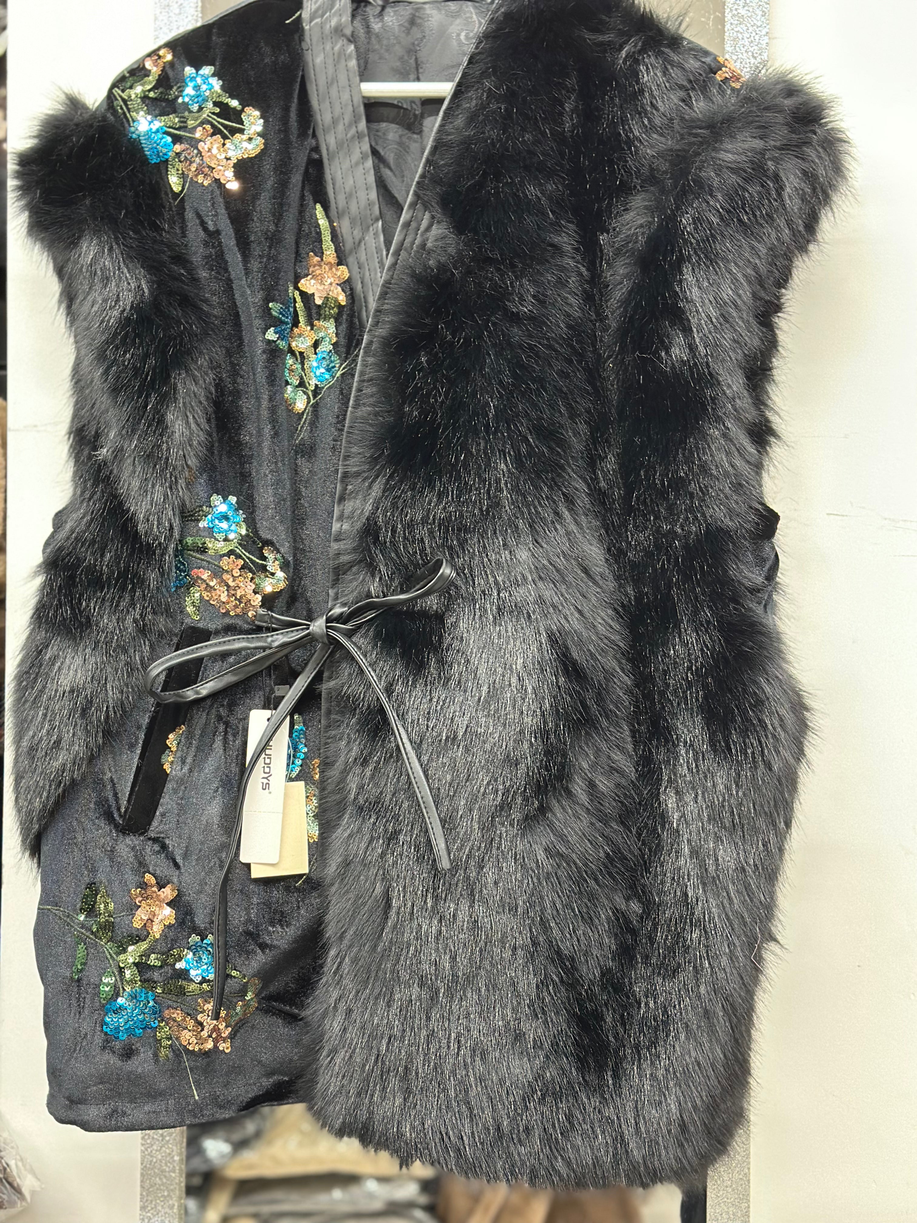 Vc812 Faux Fur Vest Coat