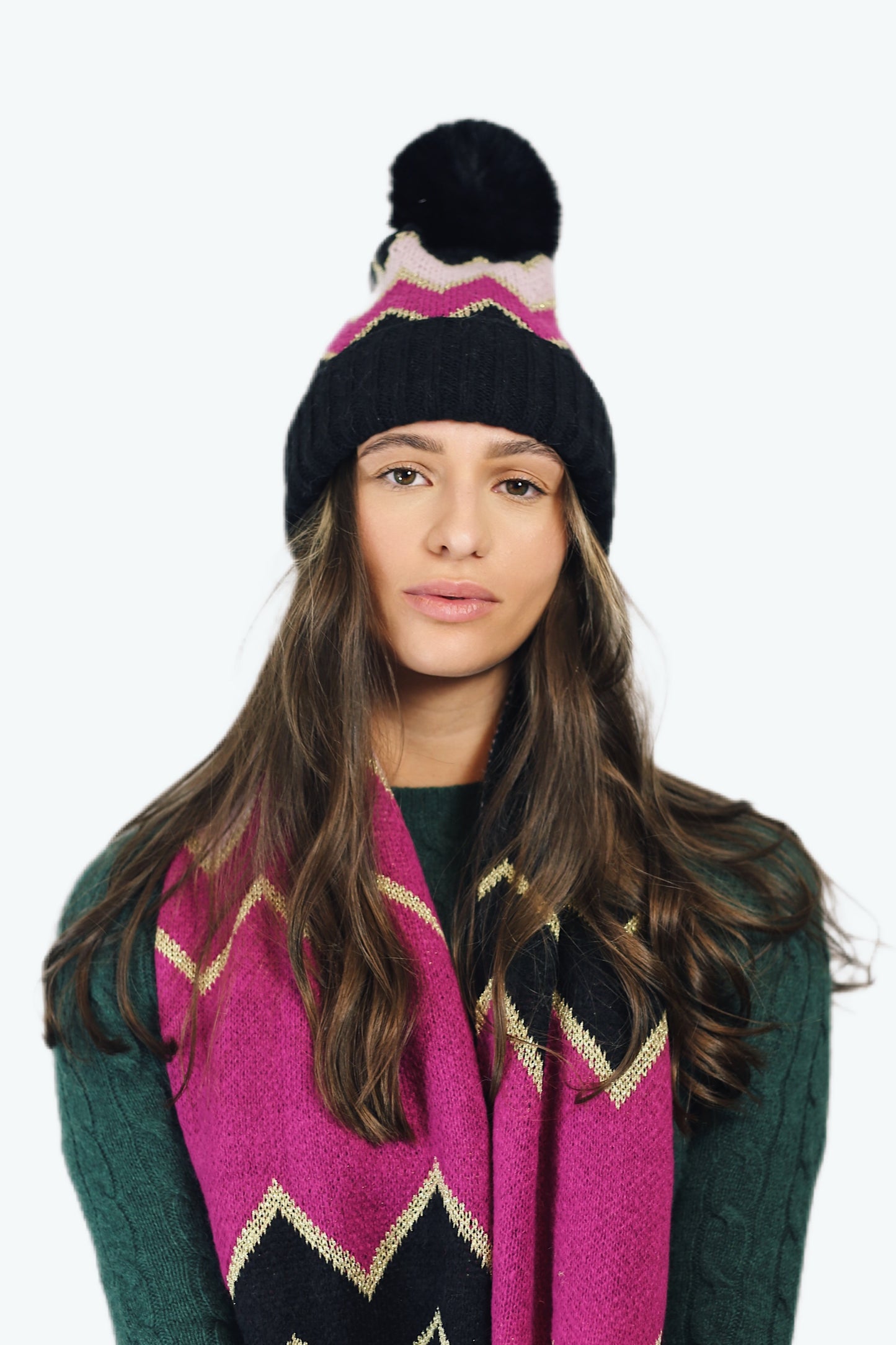 H01023 Beanie & Scarf Set Fuchsia