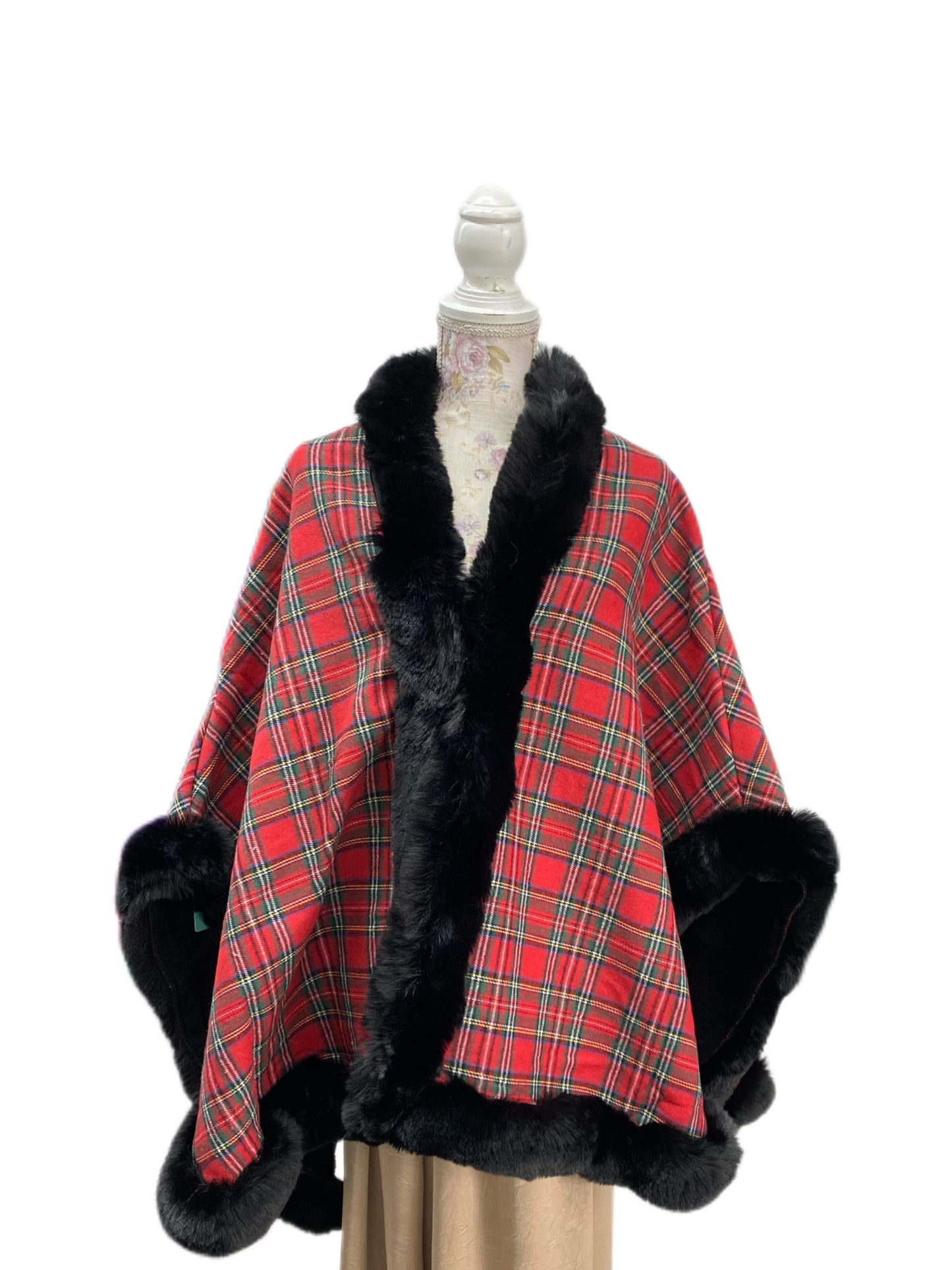 P007 Blanket Poncho Red black checker