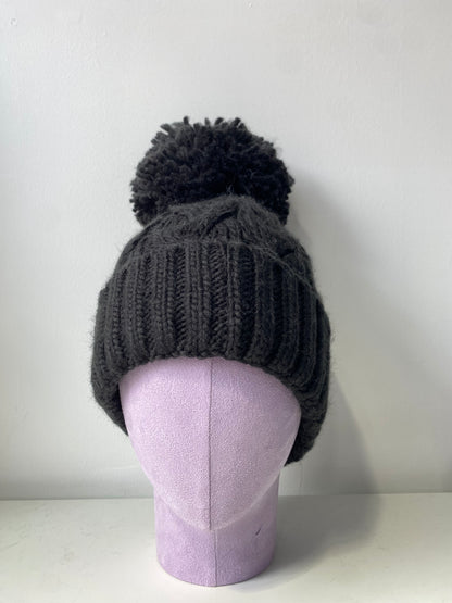 H409 Textured Knit Beanie with Pom-Pom Black