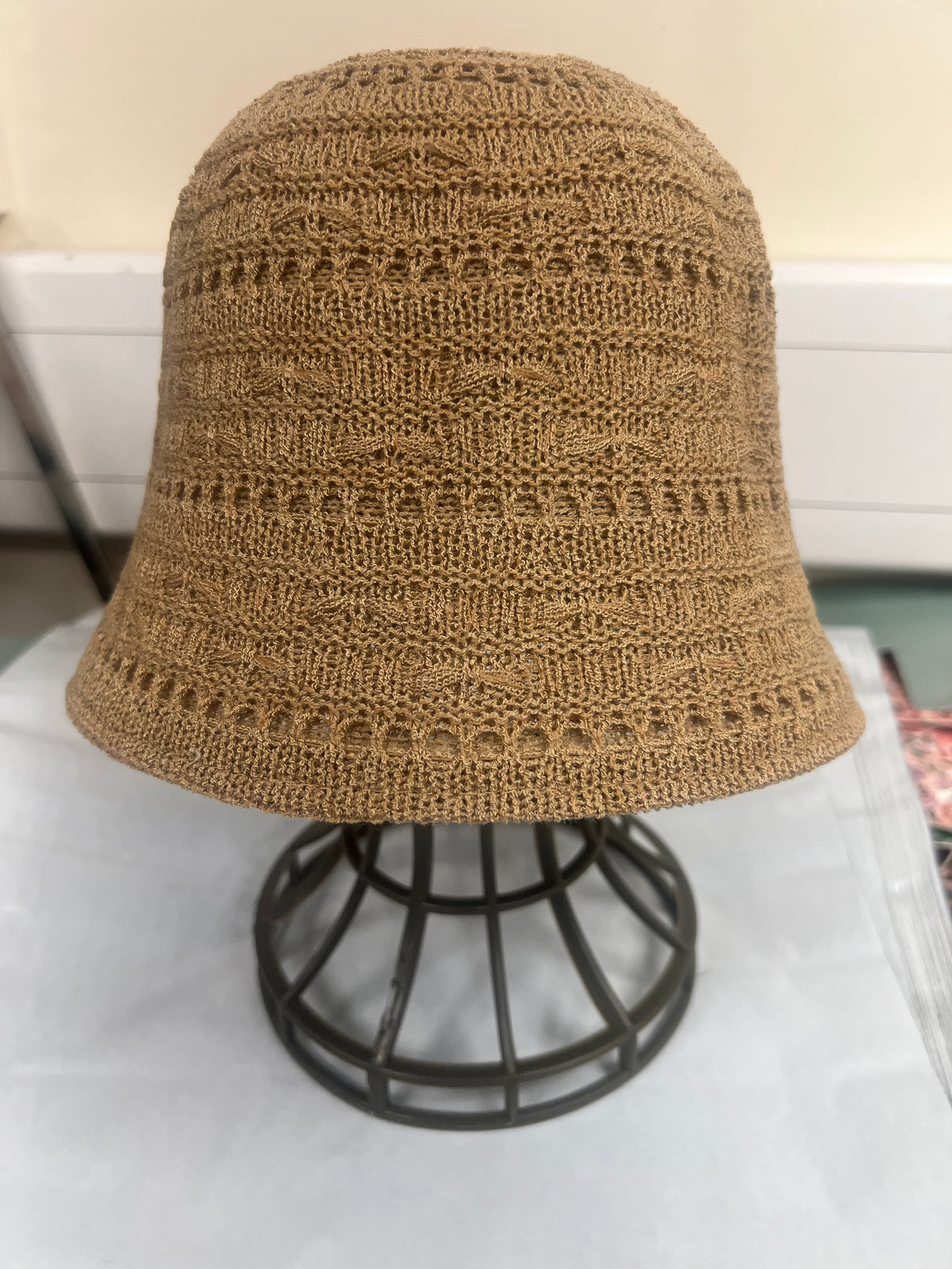 ELBH017 Lt Brown