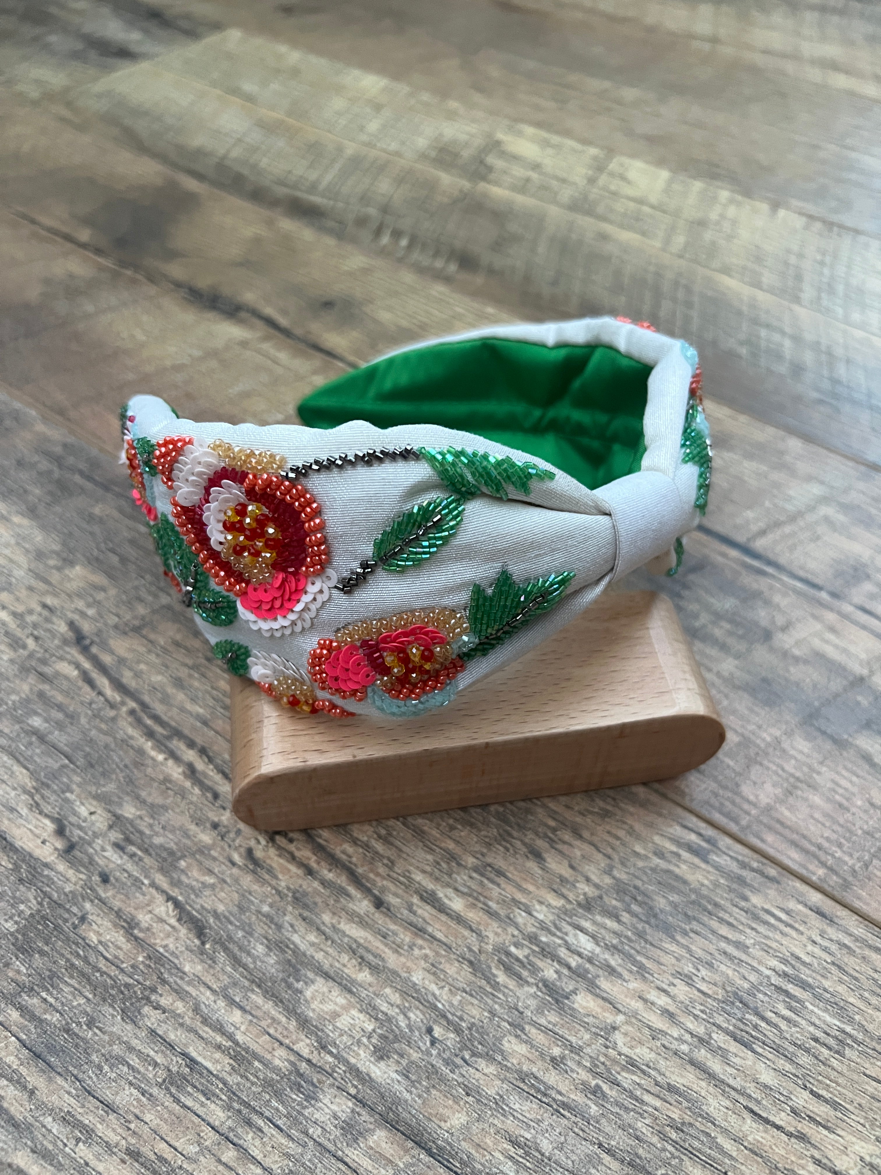 Head Band 2026