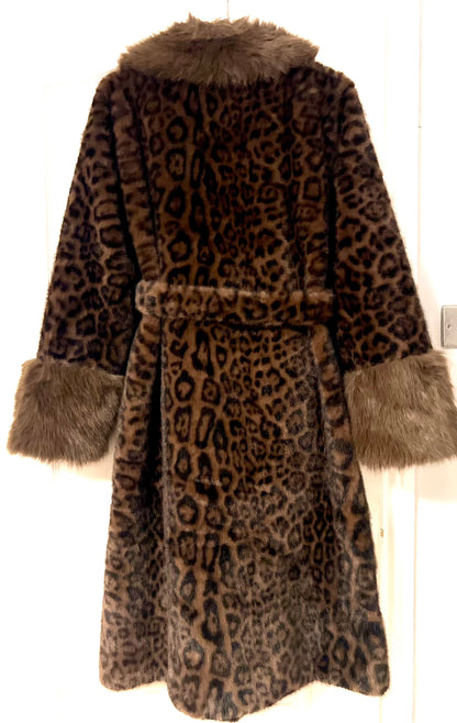 C816 Leopard Brown