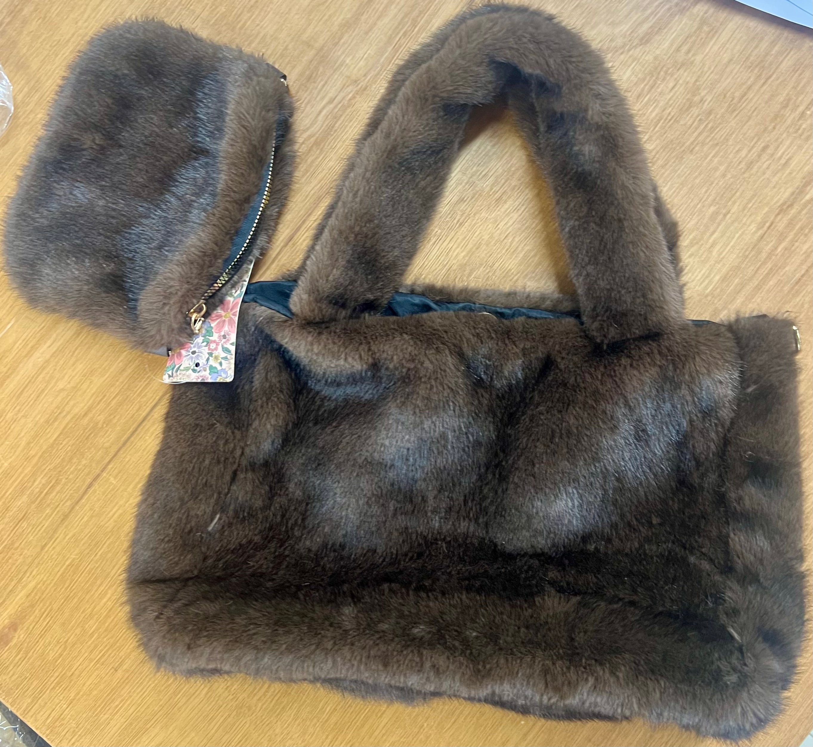 B706-1 Fluffy Tote Bag