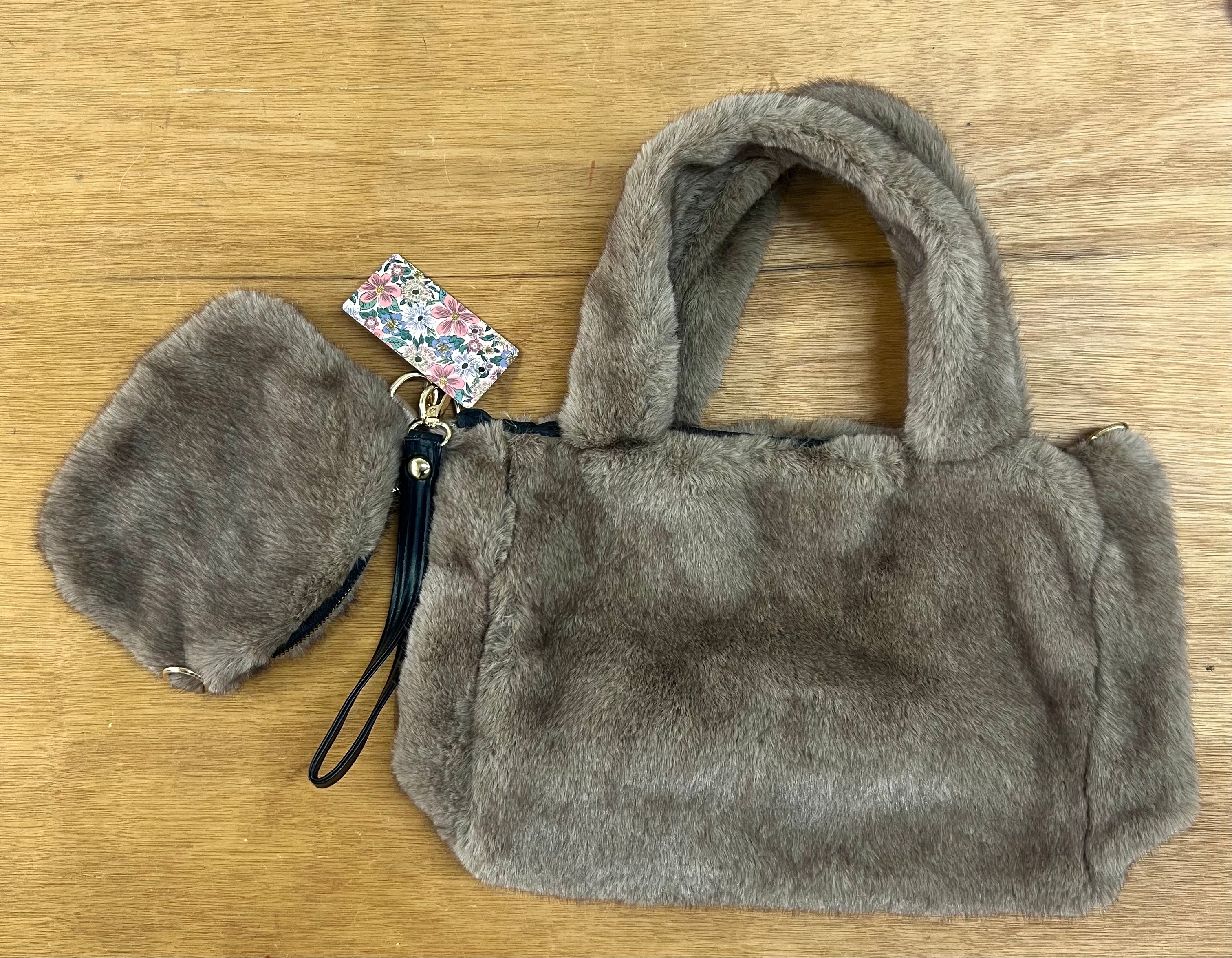 B706-1 Fluffy Tote Bag