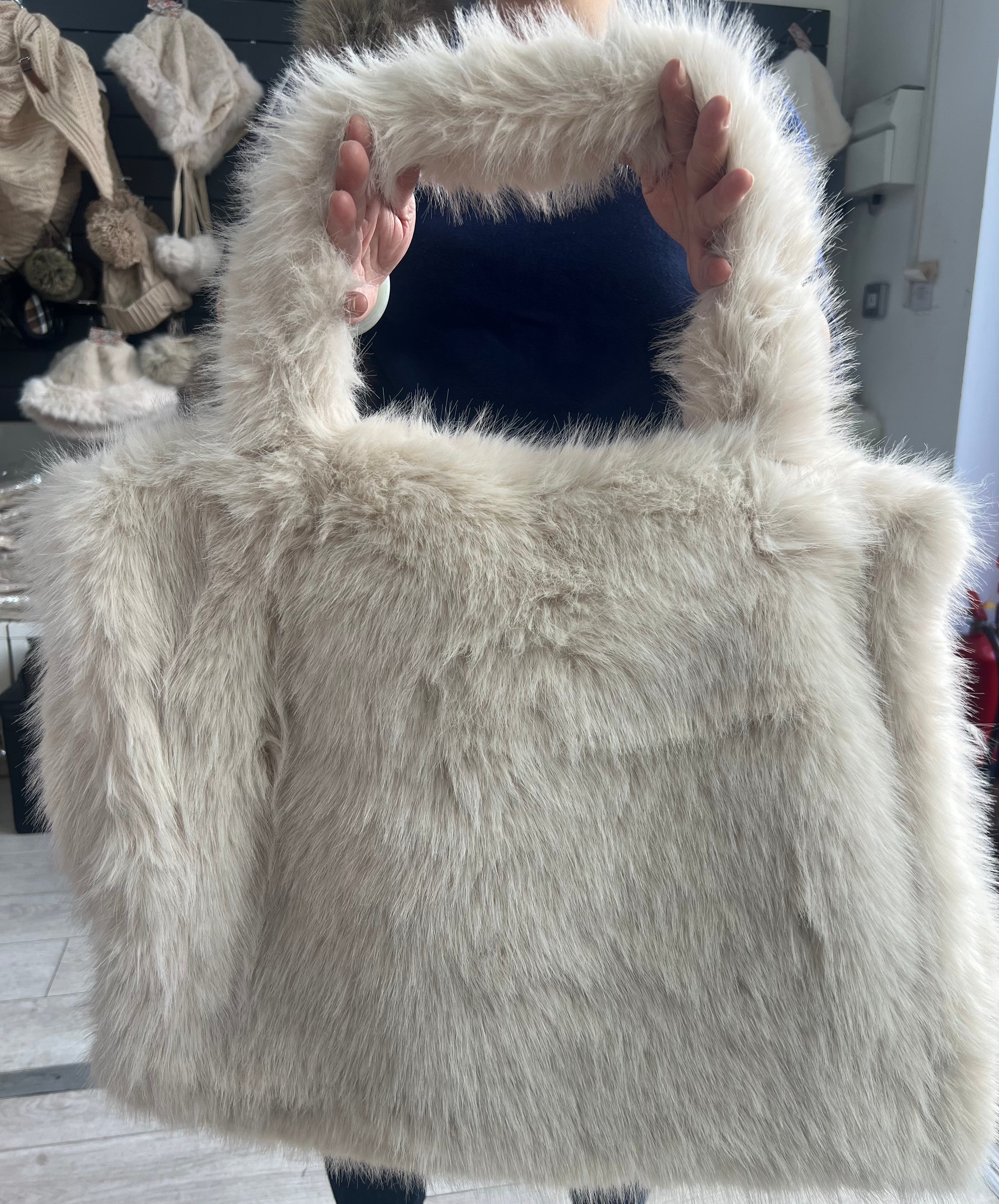 B701-1 Fluffy Tote Bag