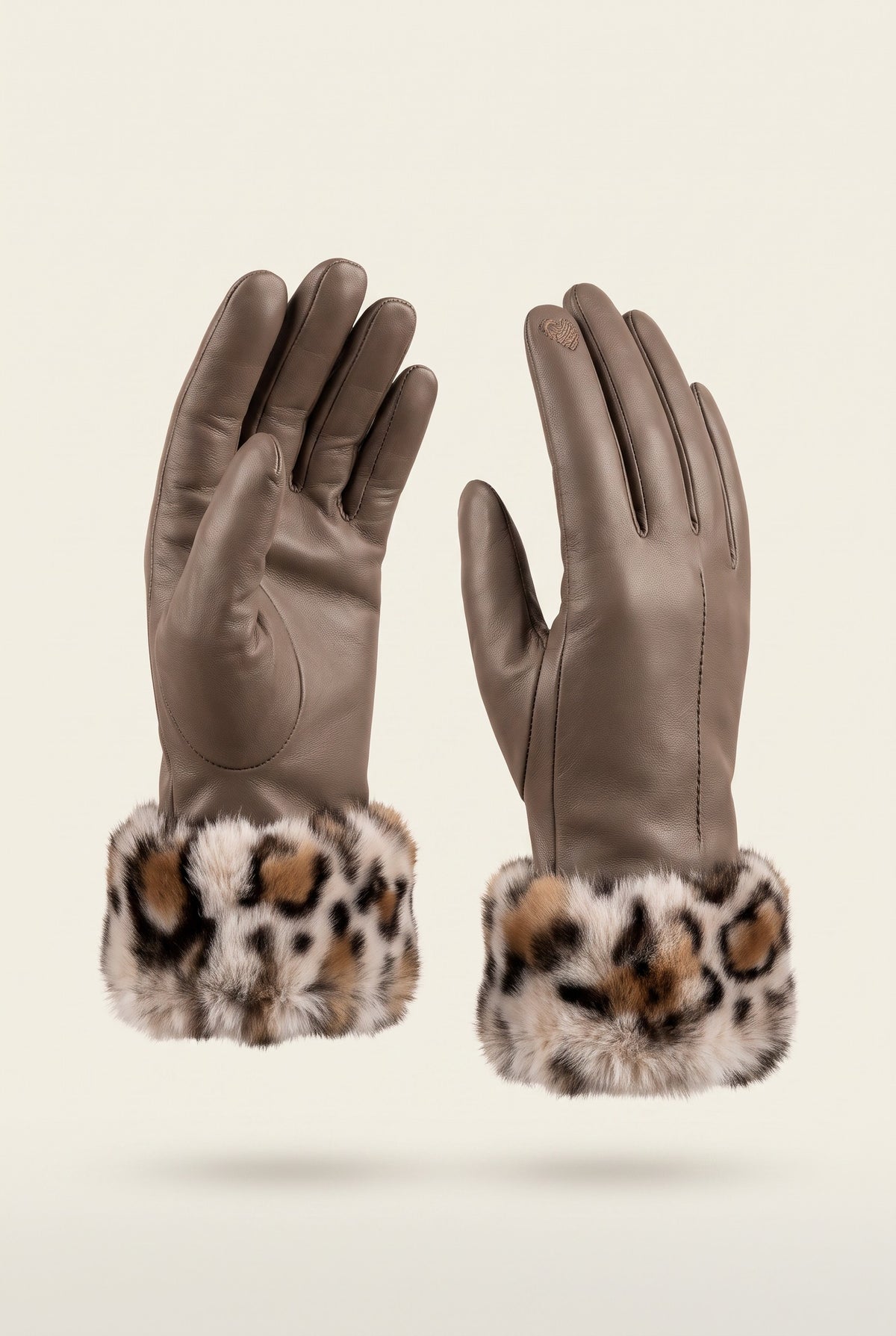 4005913 Taupe Leopard Print