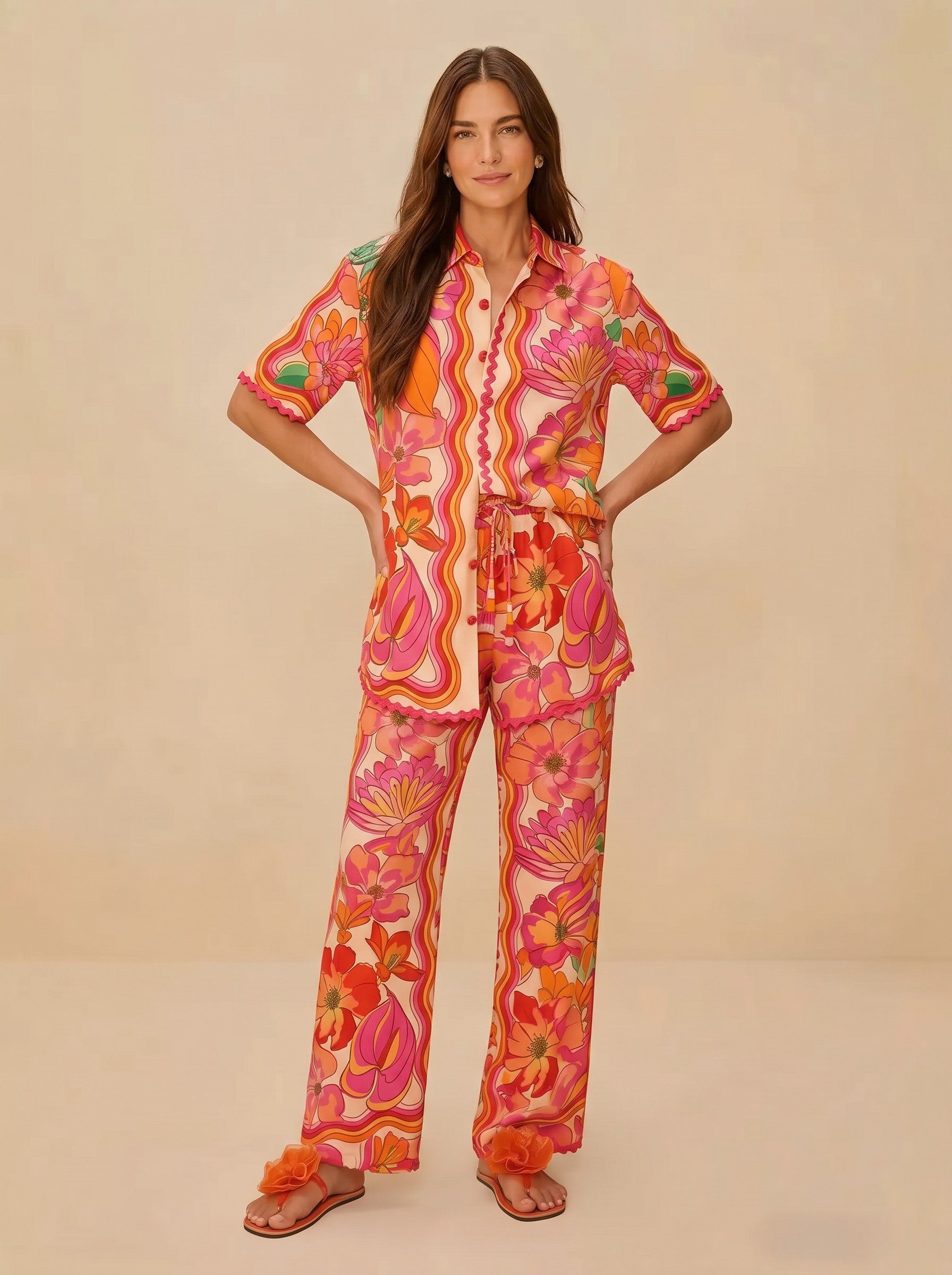 Color's Wholesale women's floral print linen-blend pajama set with wide-leg pants and short-sleeve shirt.