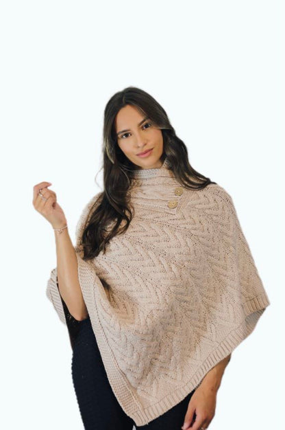 P005 Aran Poncho Beige