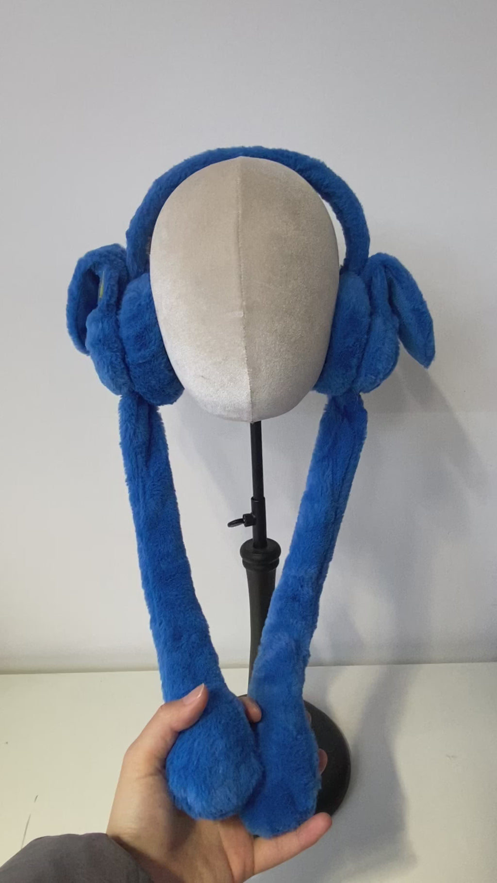 KE011 Ear Moving Earmuffs with LED