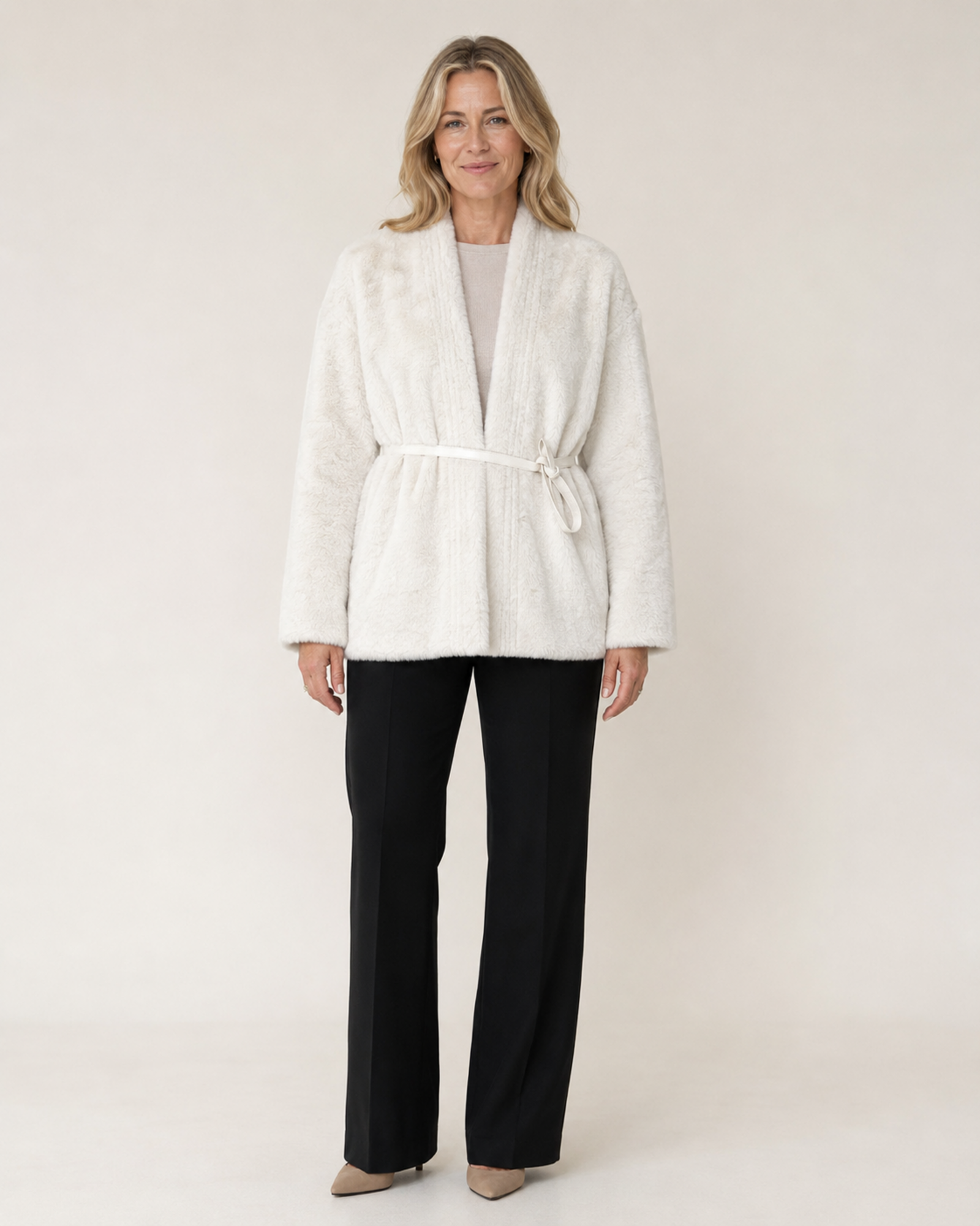 C804 White